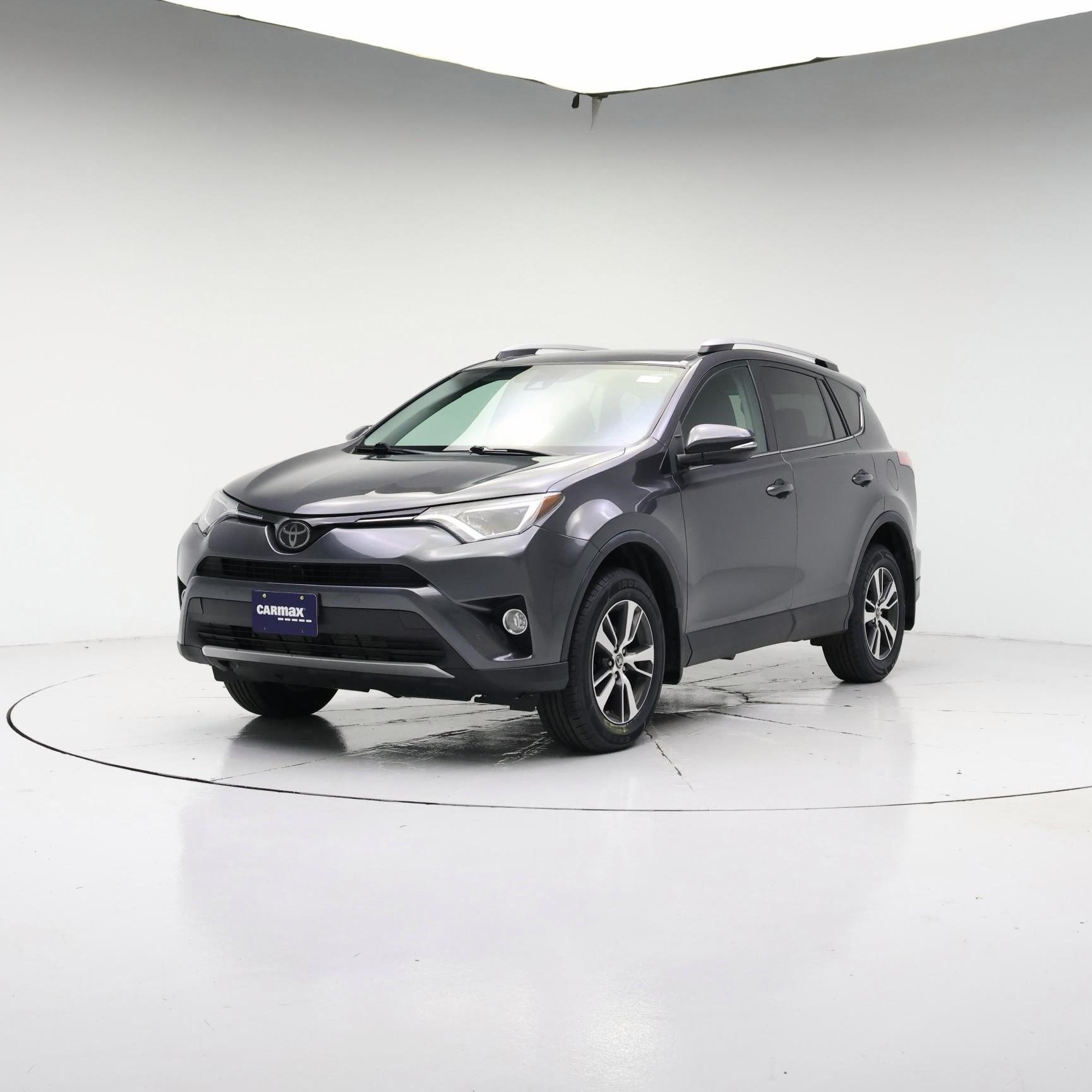 Thumbnail: 2016 Toyota RAV4 - 4