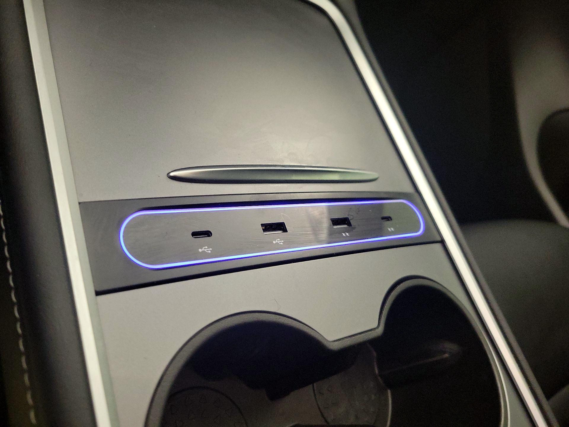 Thumbnail: 2022 Tesla Model Y - 18