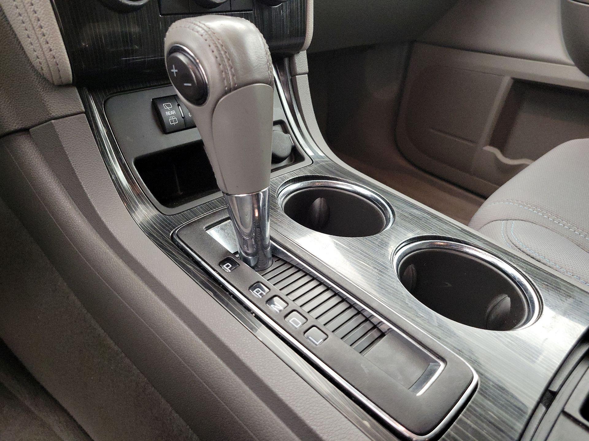 Thumbnail: 2016 Chevrolet Traverse - 17