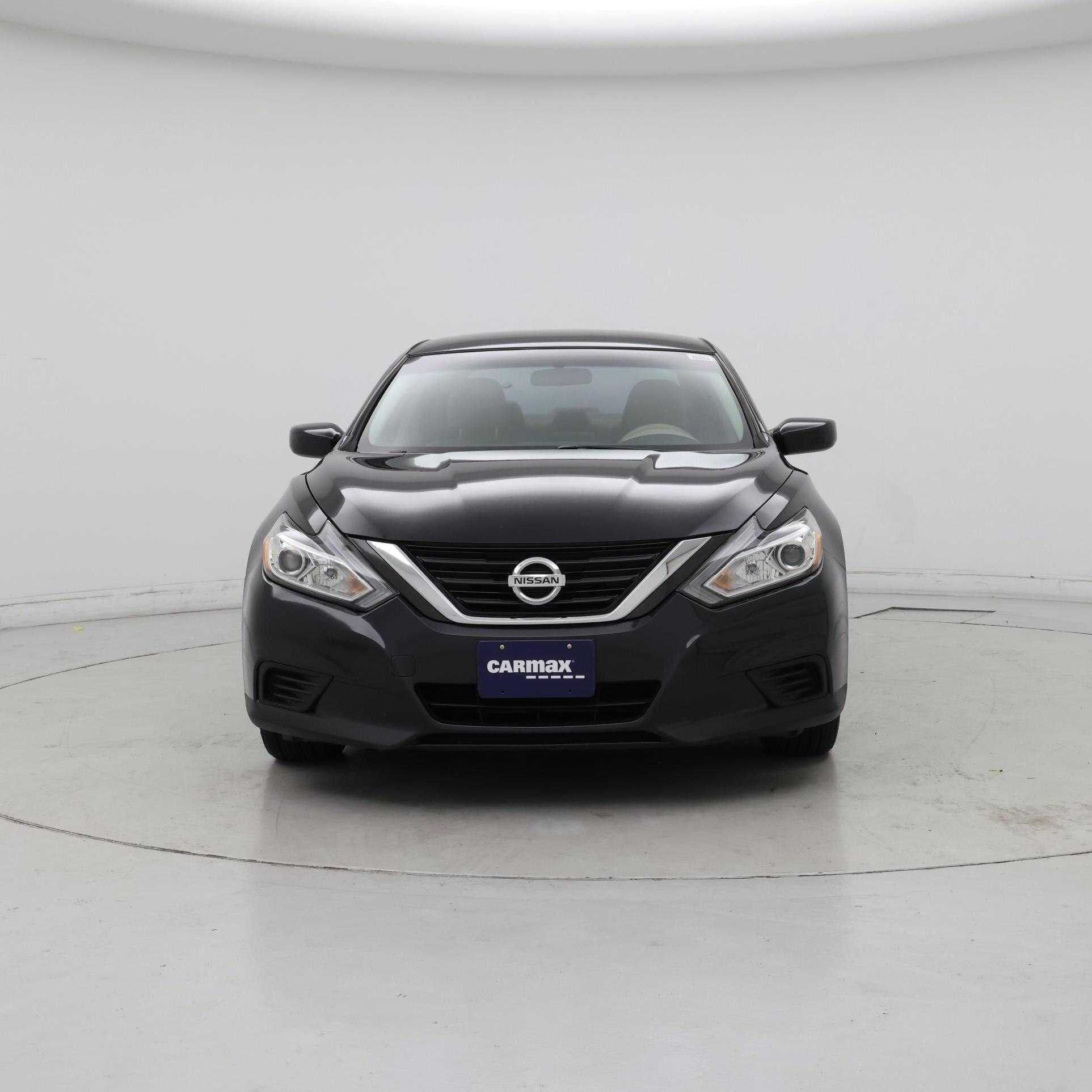 Thumbnail: 2017 Nissan Altima - 5