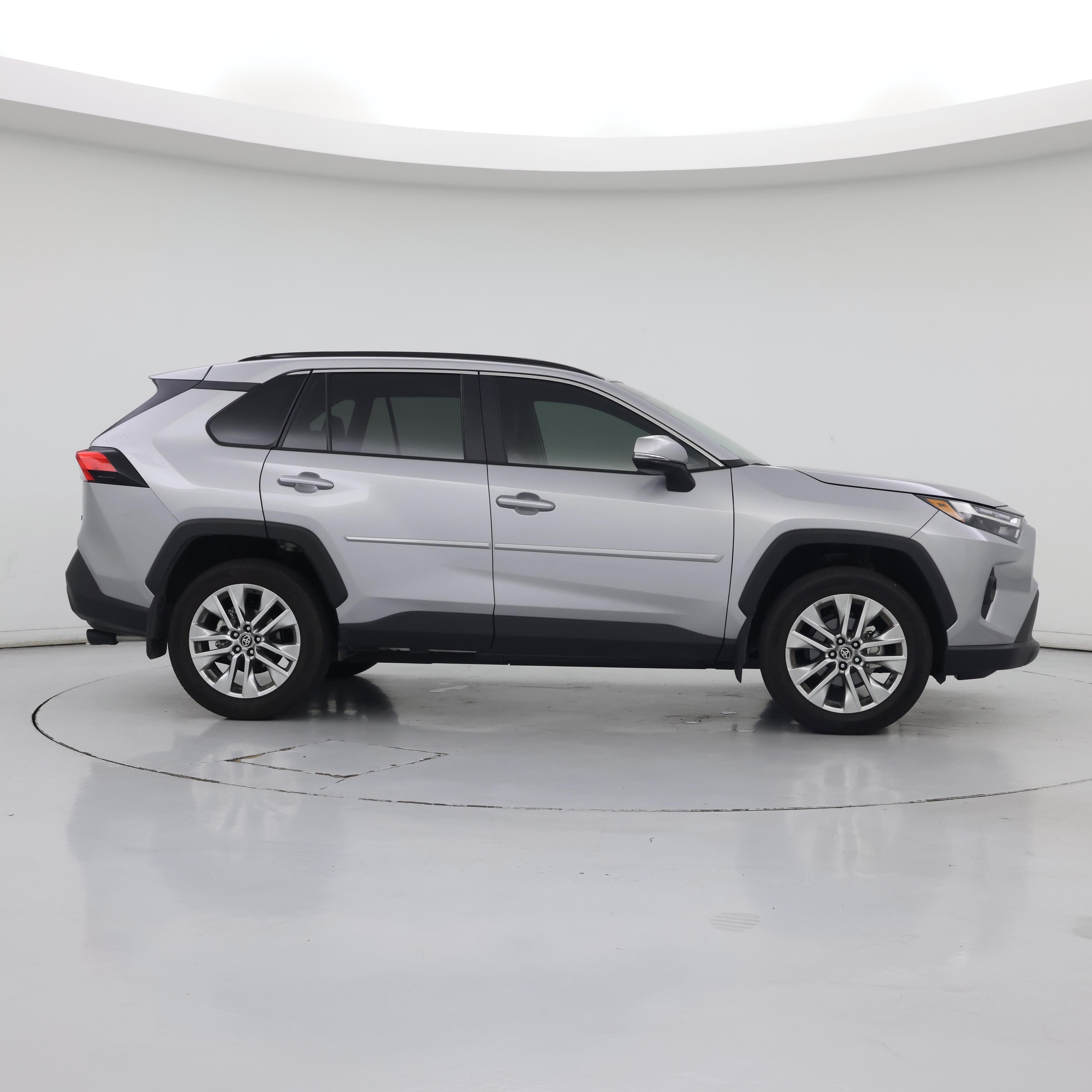 Thumbnail: 2025 Toyota RAV4 - 7