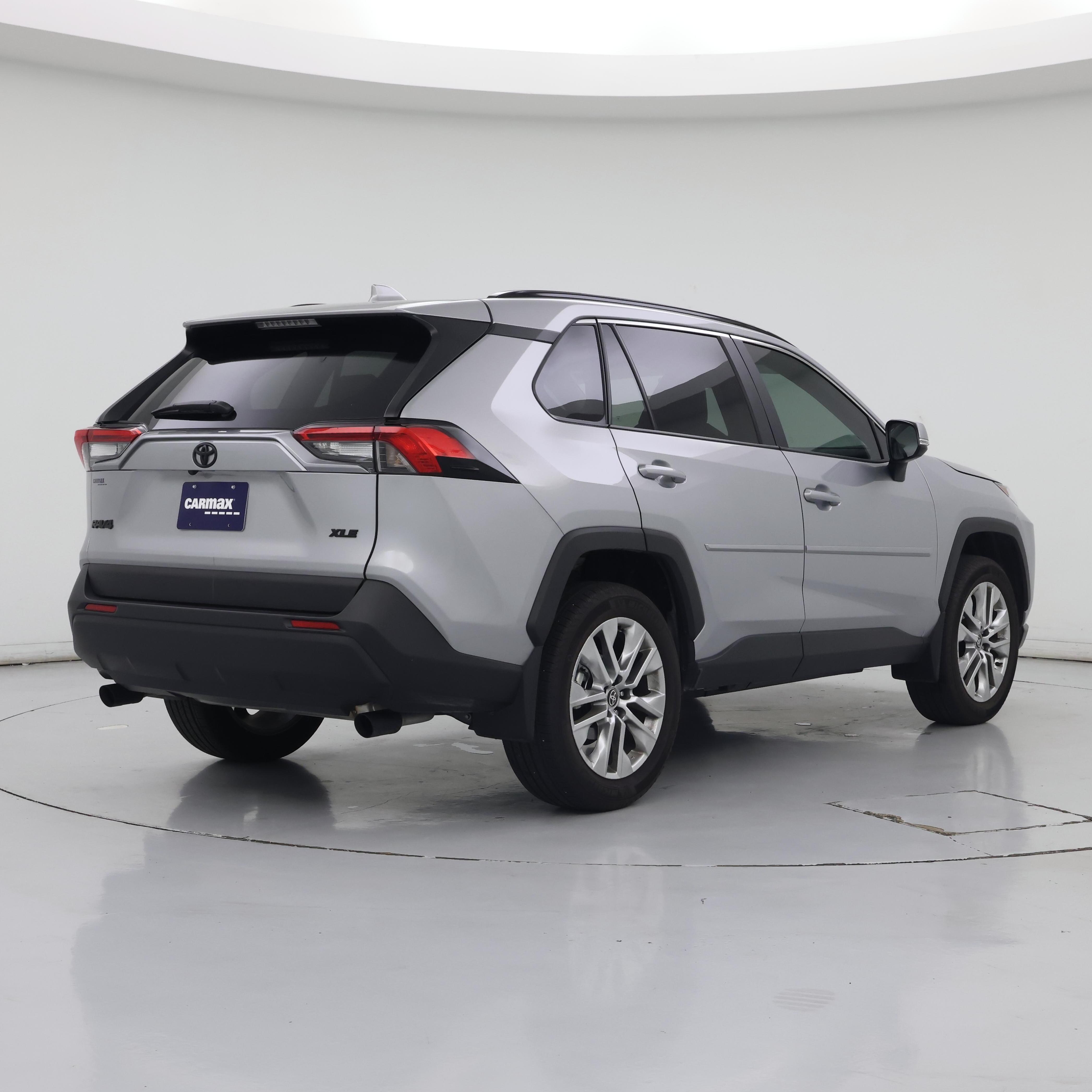 Thumbnail: 2025 Toyota RAV4 - 8