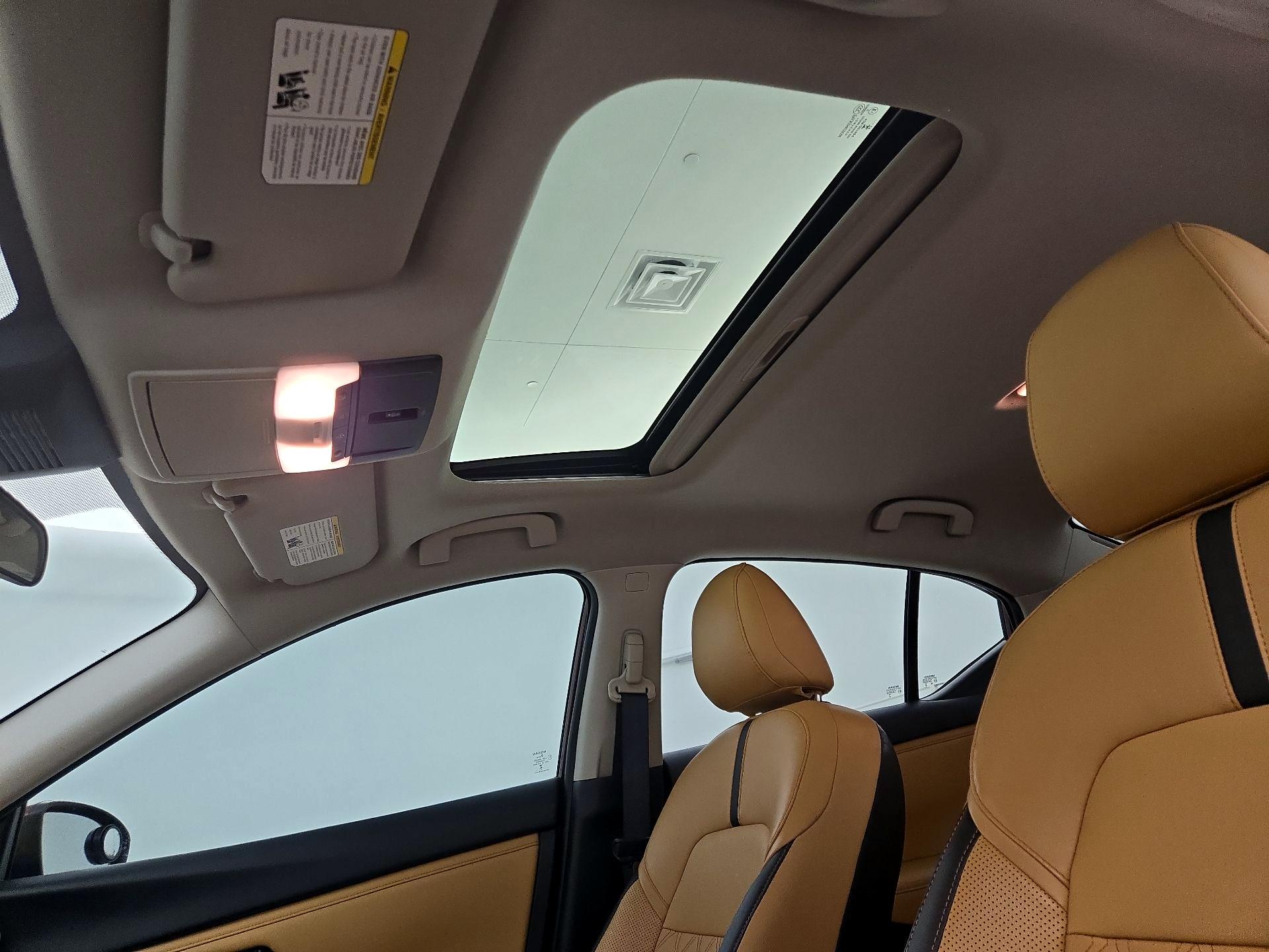 Thumbnail: 2025 Nissan Sentra - 19
