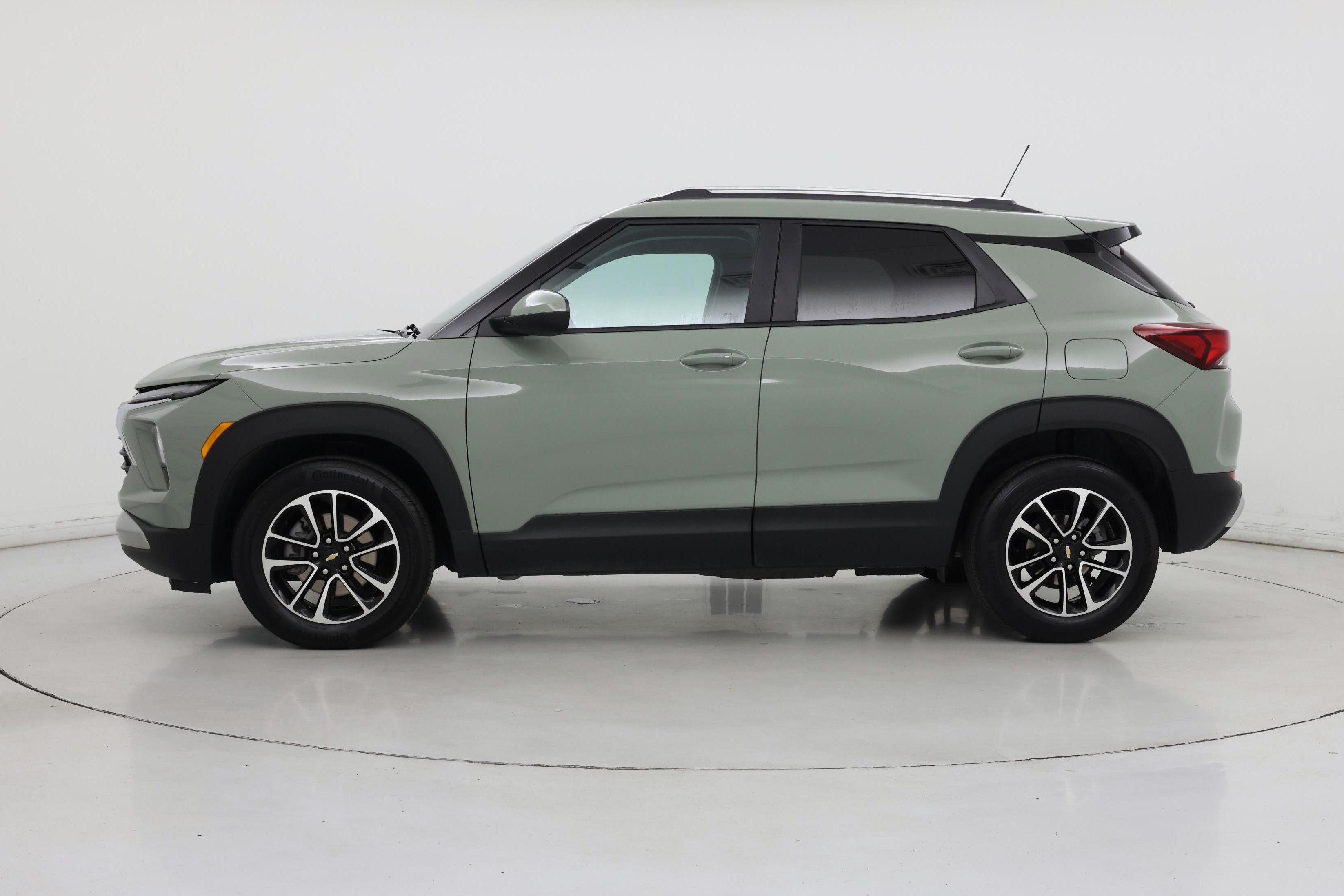 Thumbnail: 2025 Chevrolet TrailBlazer - 3