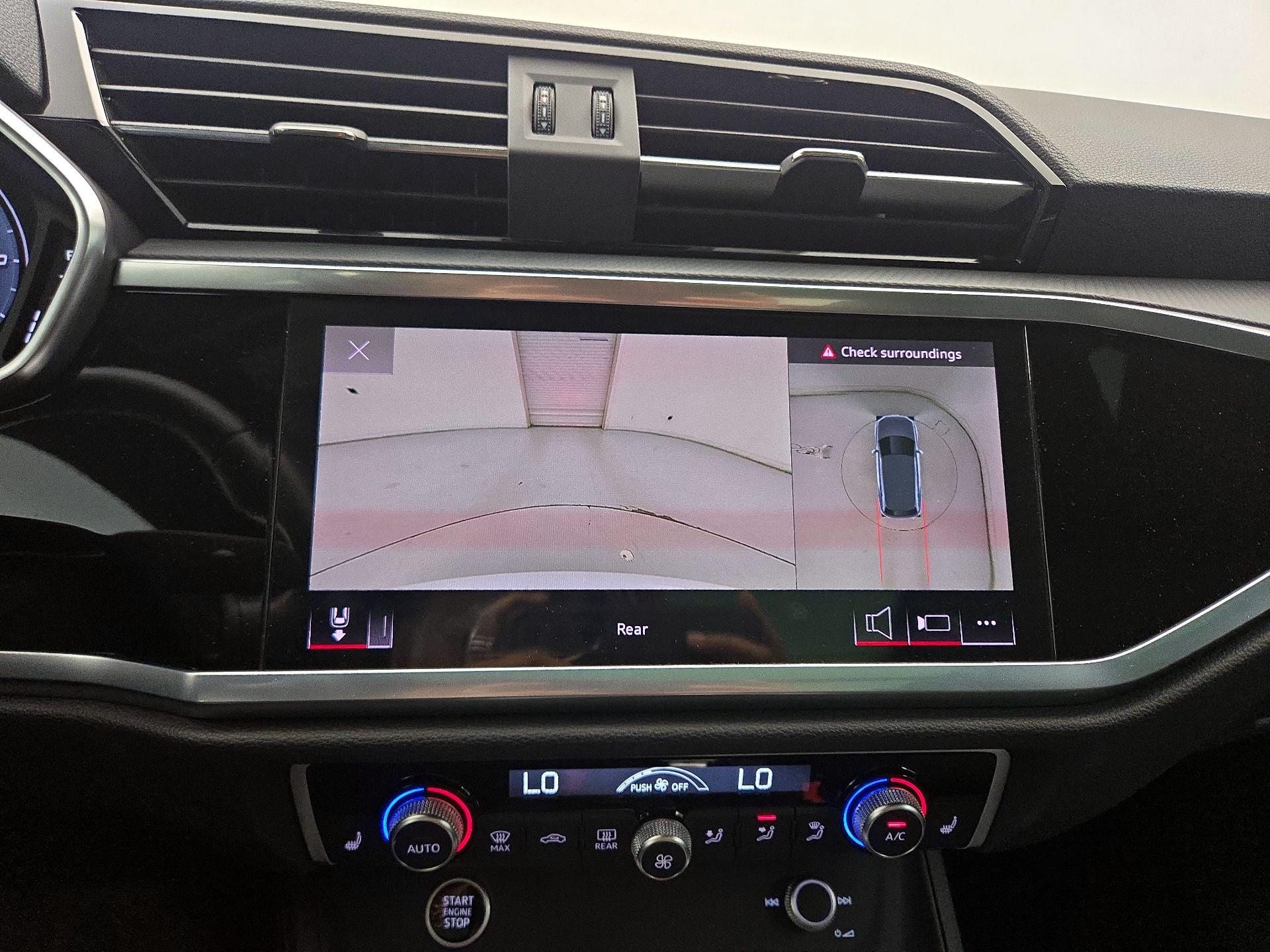 Thumbnail: 2022 Audi Q3 - 15