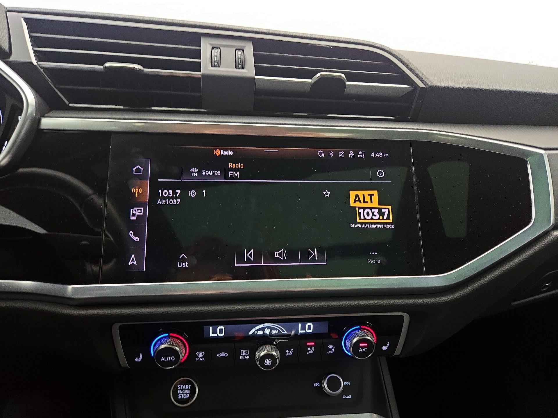 Thumbnail: 2022 Audi Q3 - 16