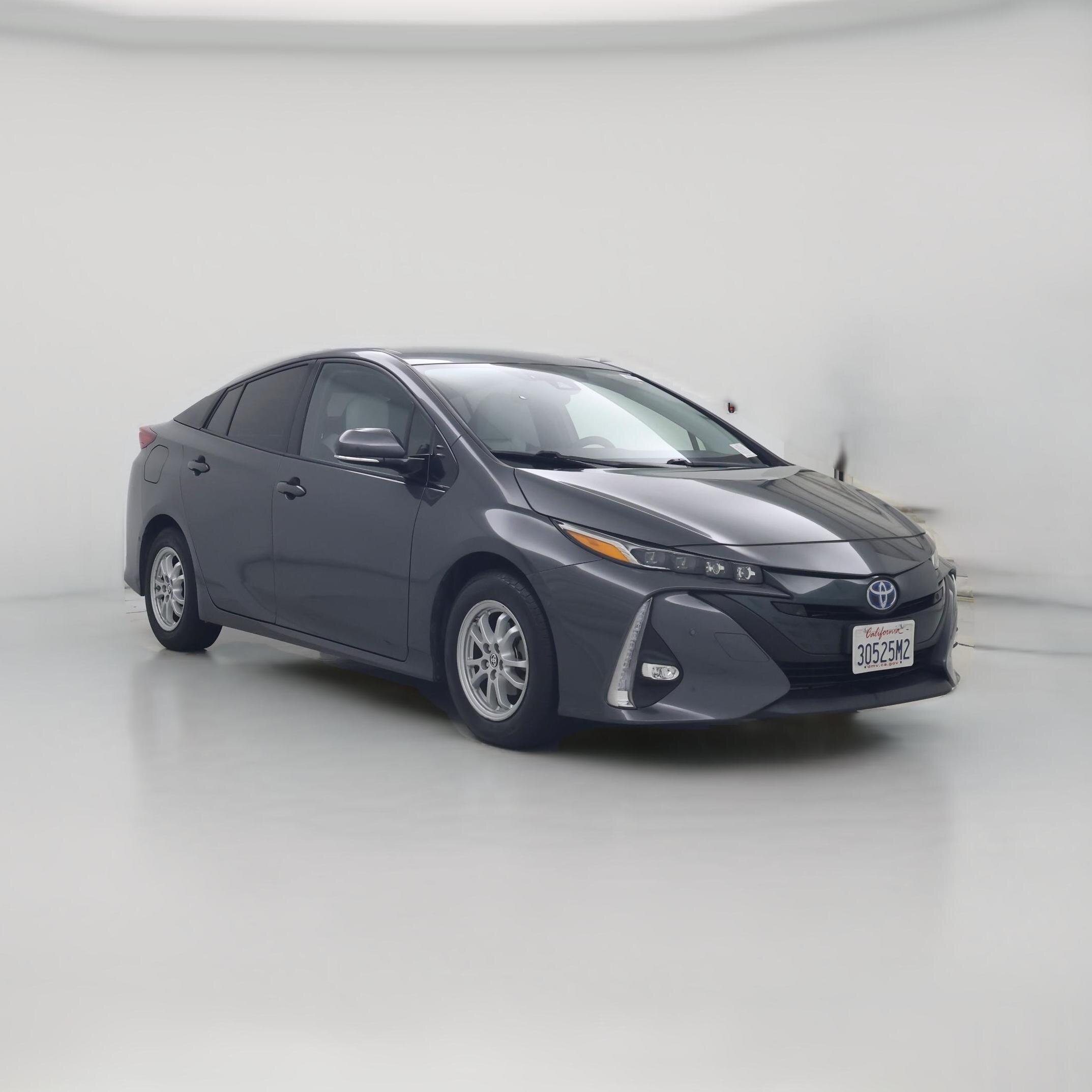 Thumbnail: 2017 Toyota Prius Prime - 1