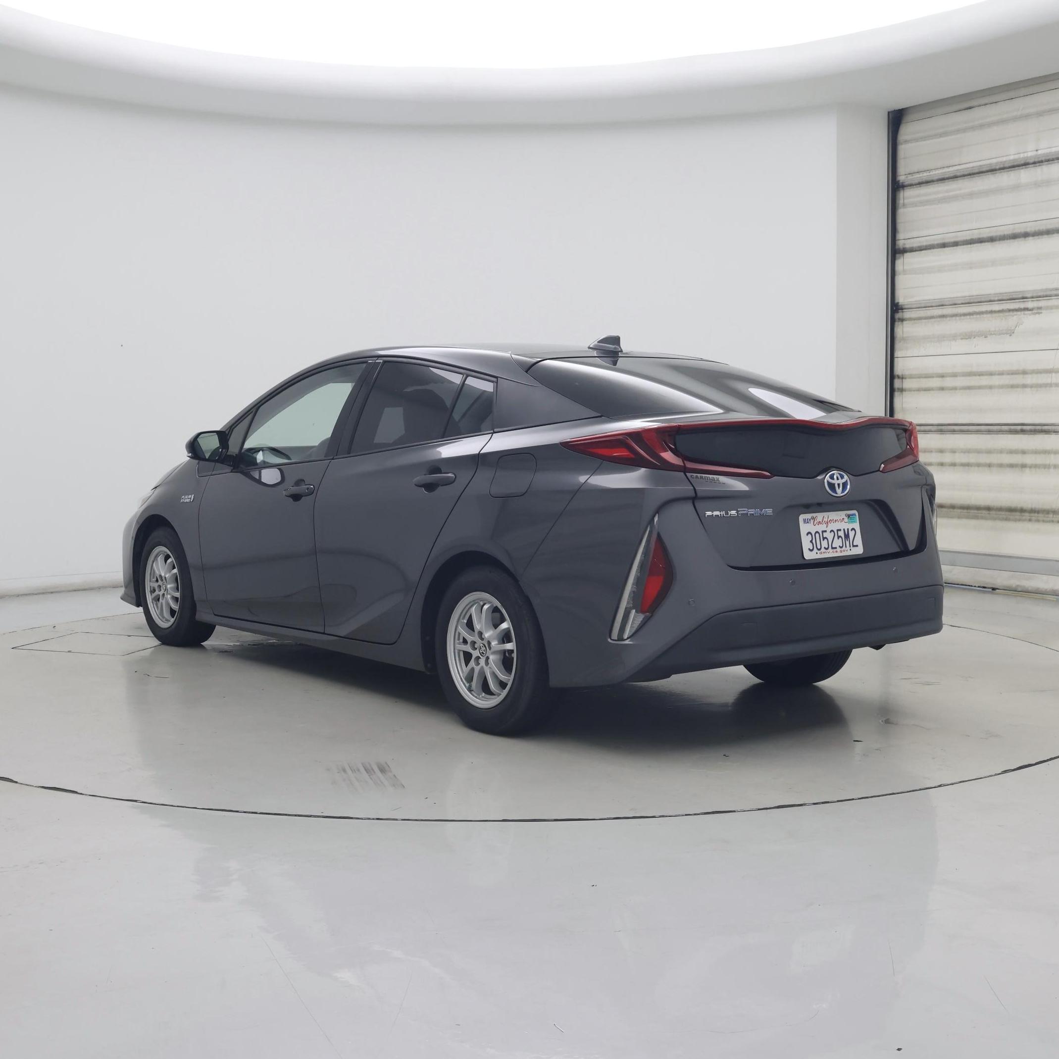 Thumbnail: 2017 Toyota Prius Prime - 2