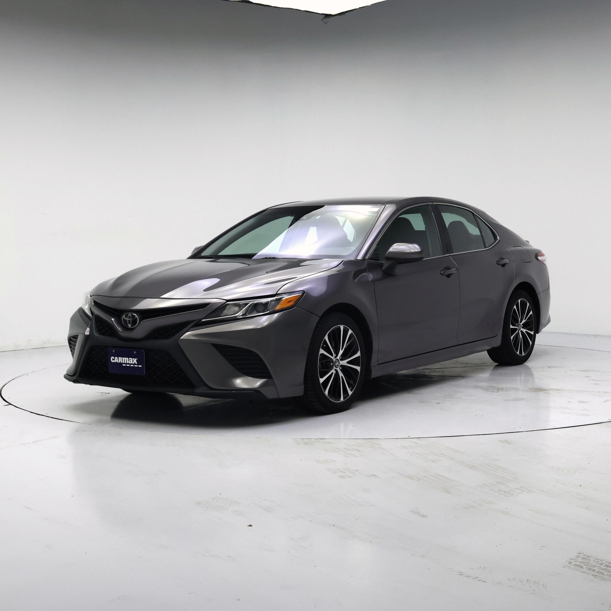 Thumbnail: 2020 Toyota Camry - 4