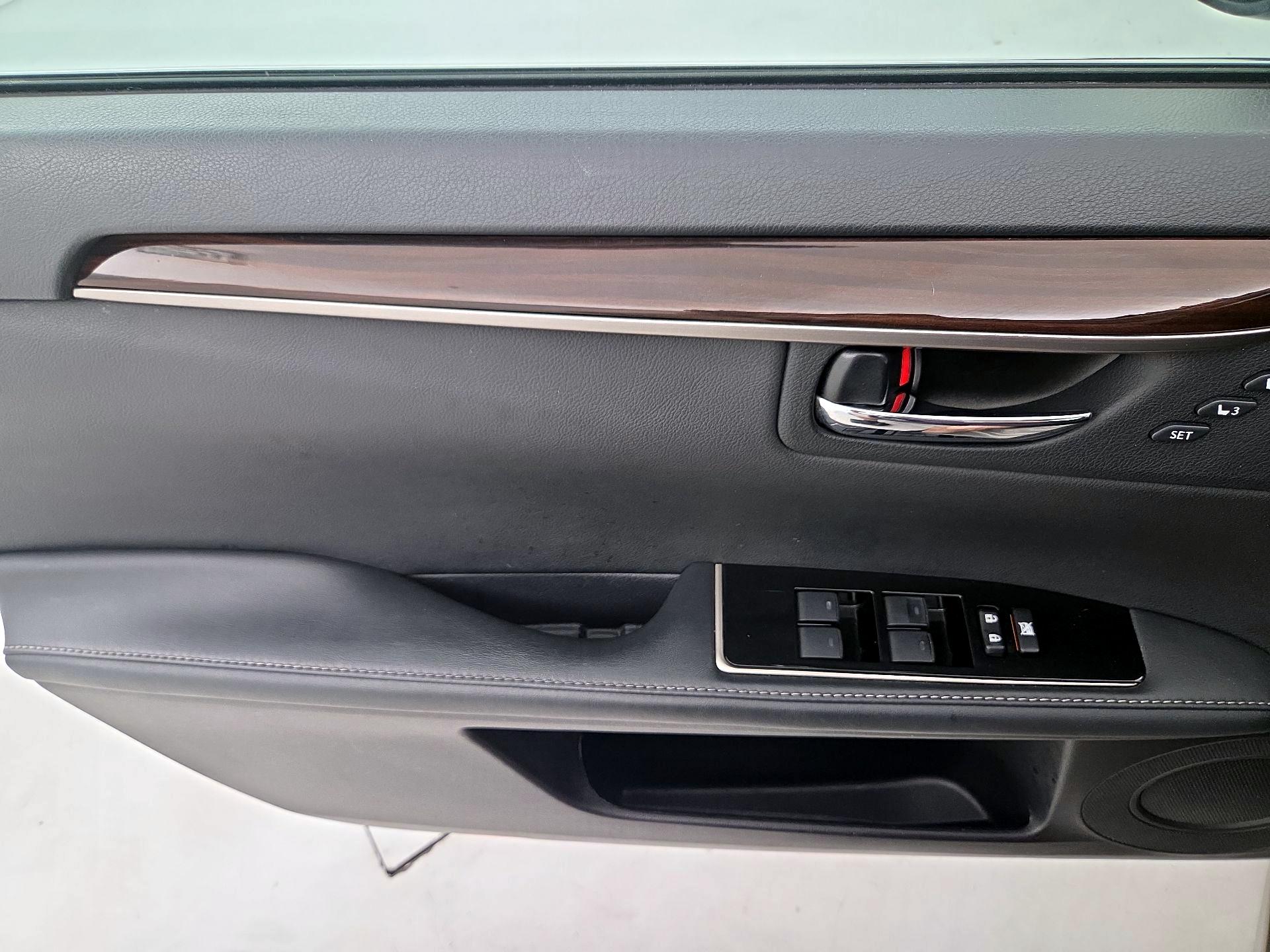 Thumbnail: 2016 Lexus ES - 12