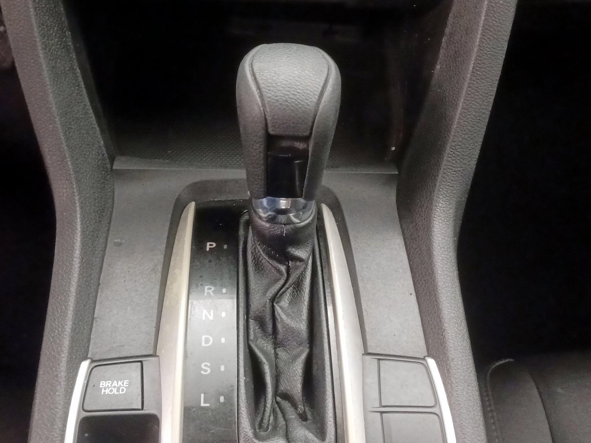 Thumbnail: 2017 Honda Civic - 17