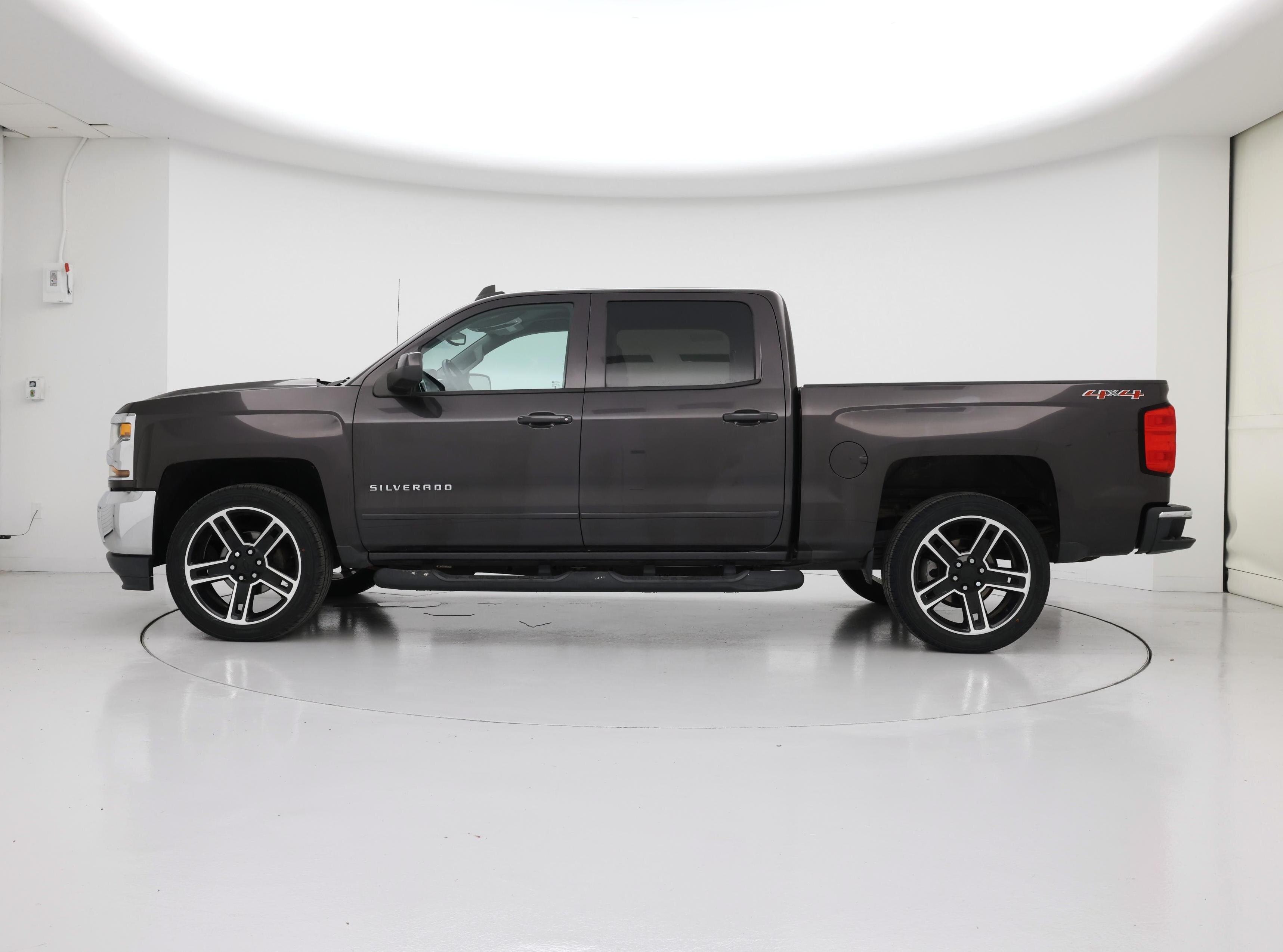 Thumbnail: 2016 Chevrolet Silverado 1500 - 3