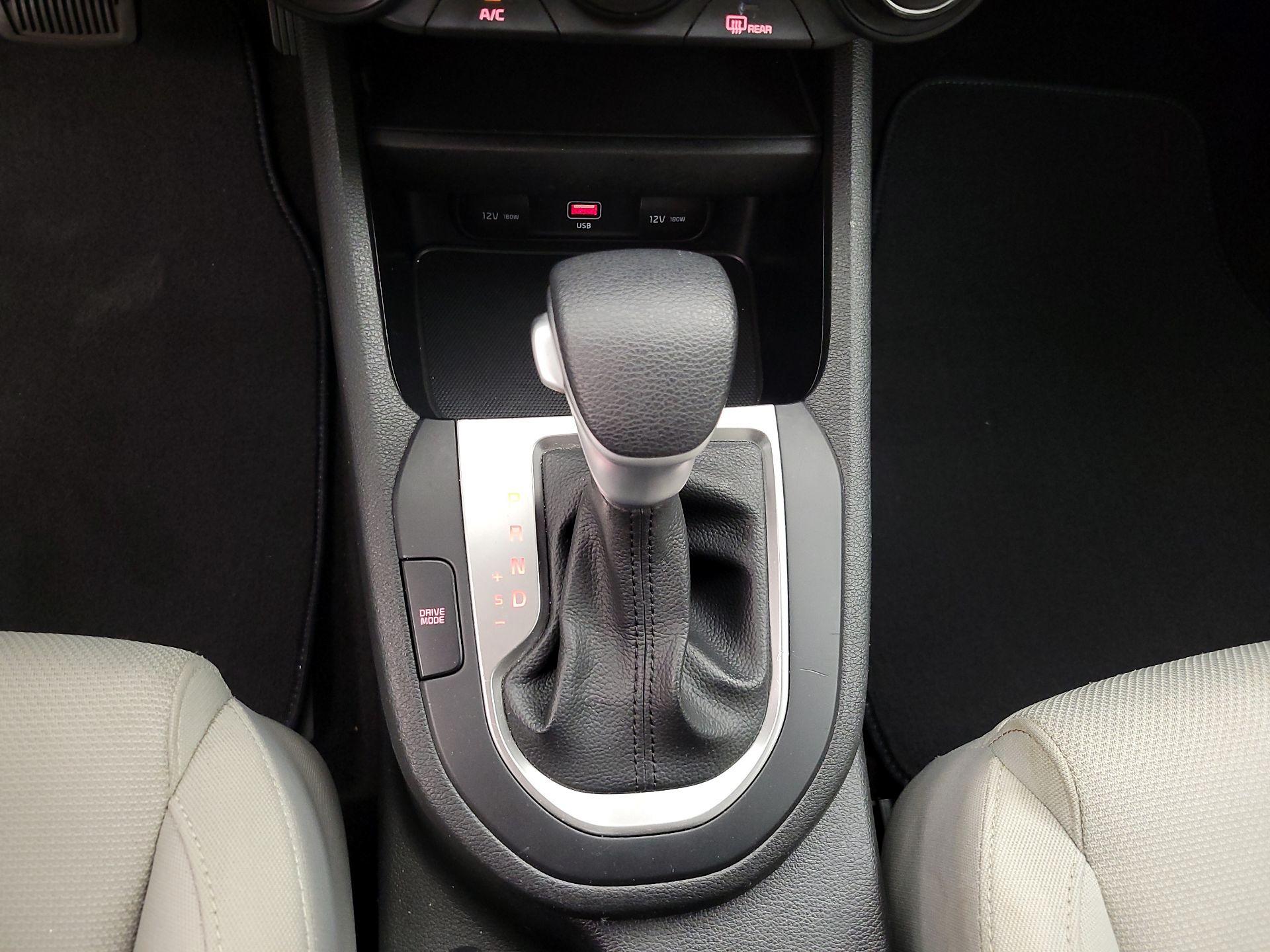 Thumbnail: 2022 Kia Forte - 17