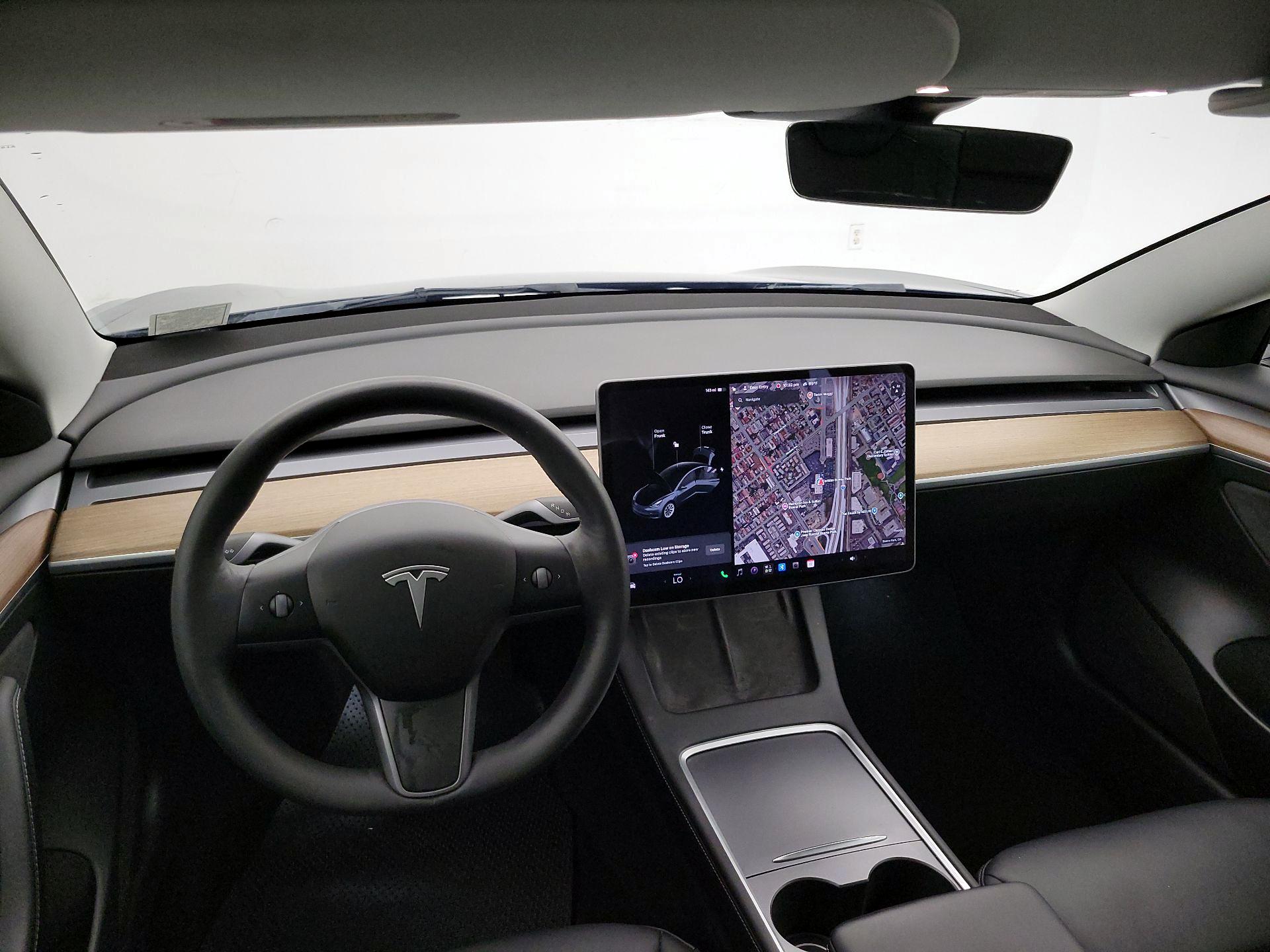 Thumbnail: 2022 Tesla Model 3 - 9