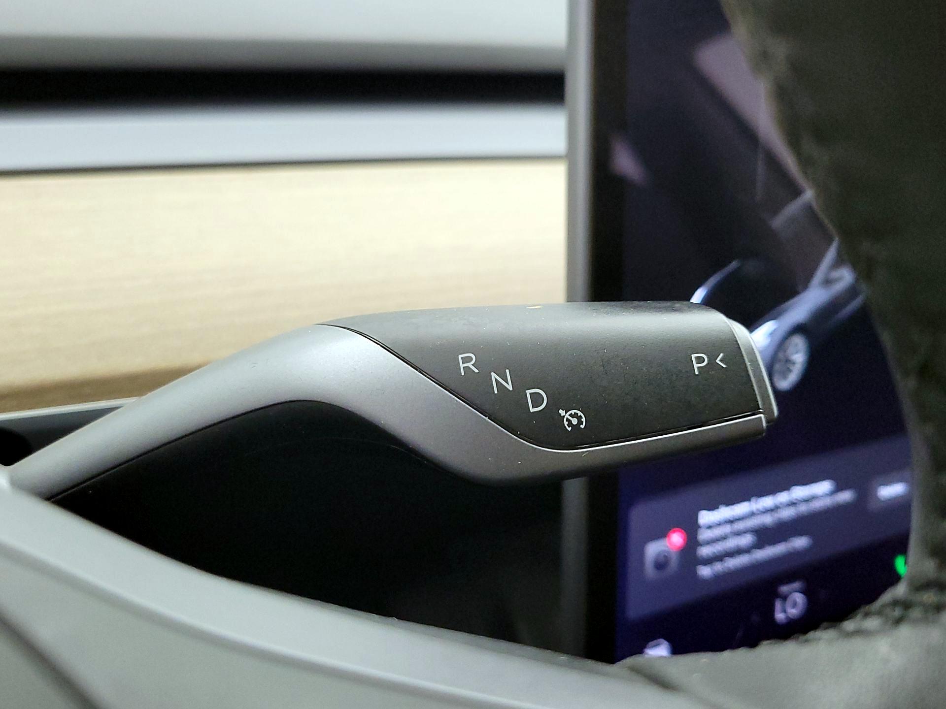 Thumbnail: 2022 Tesla Model 3 - 17