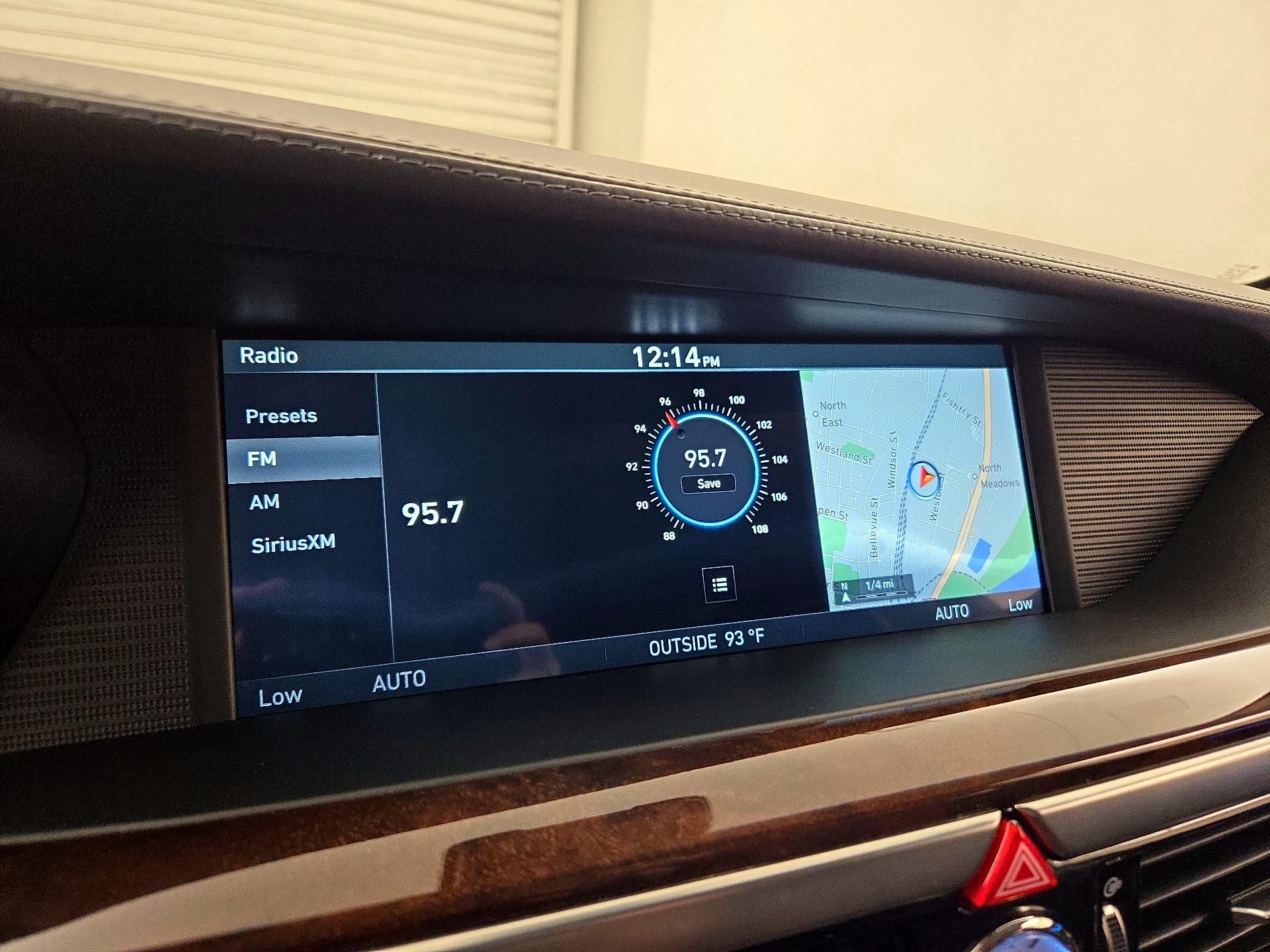 Thumbnail: 2019 Genesis G90 - 14