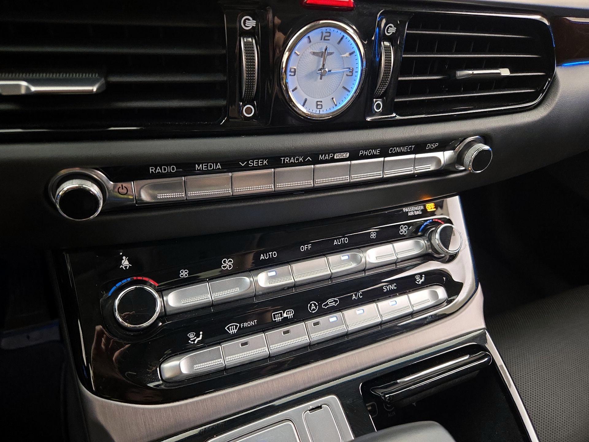 Thumbnail: 2019 Genesis G90 - 15