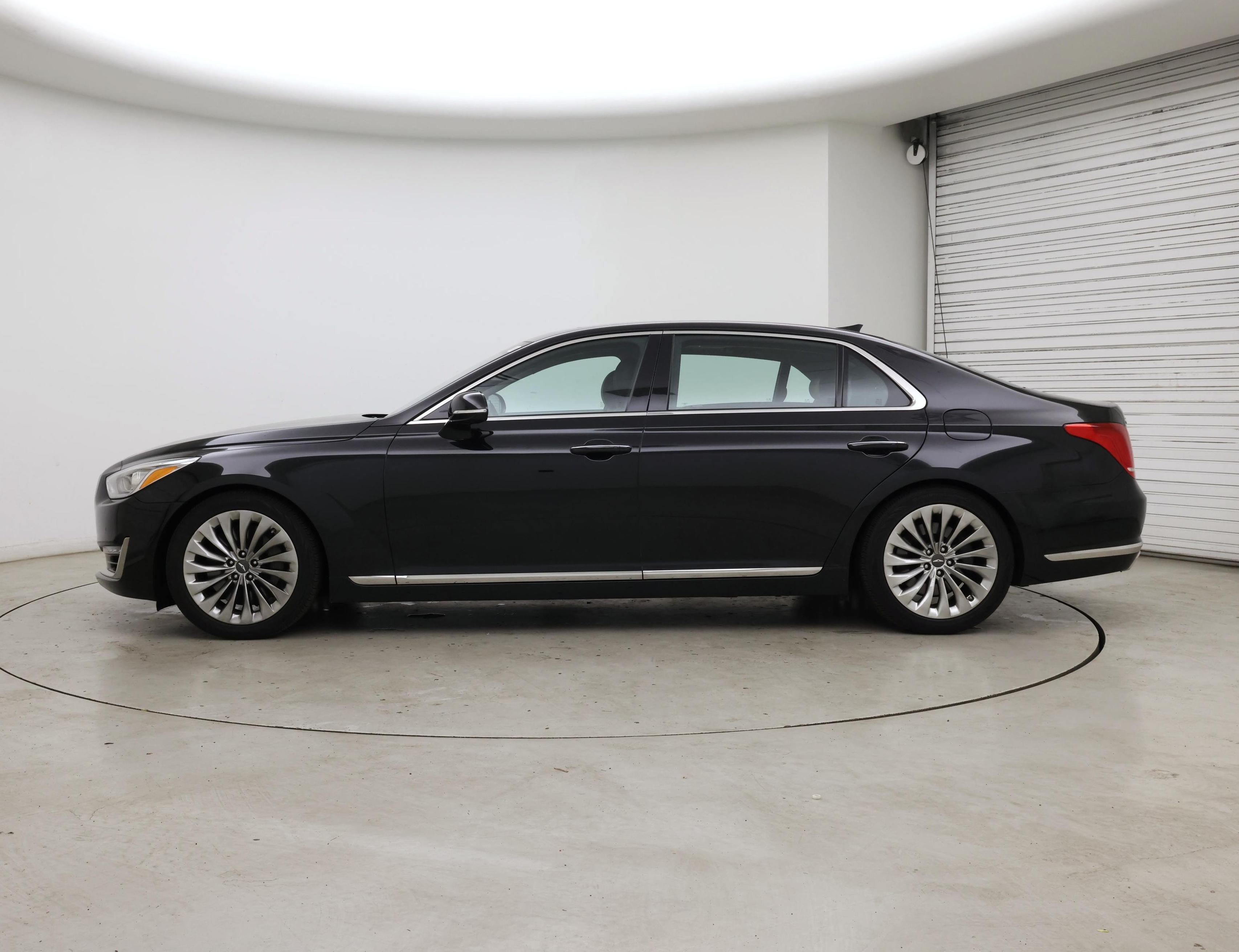 Thumbnail: 2019 Genesis G90 - 3
