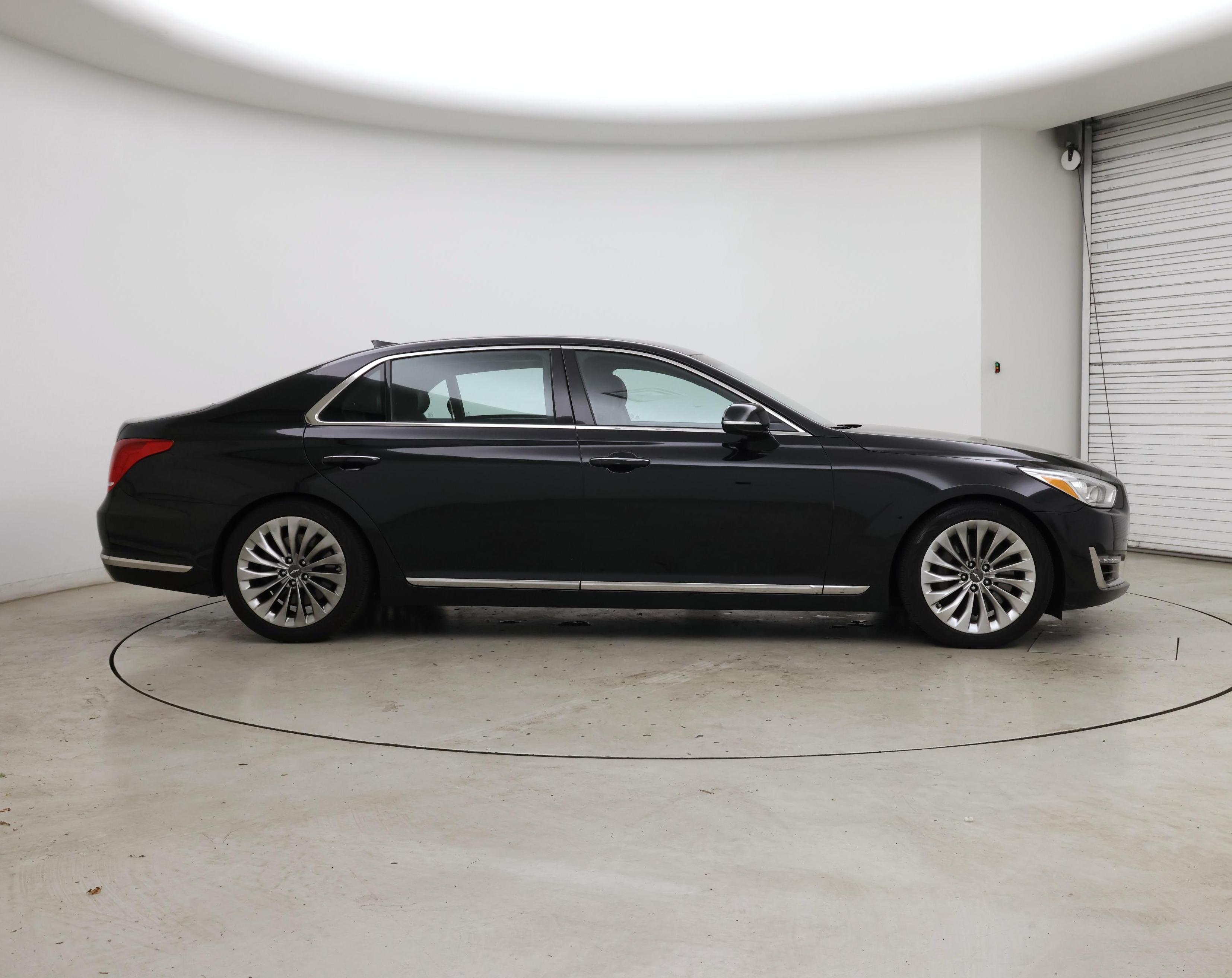 Thumbnail: 2019 Genesis G90 - 7
