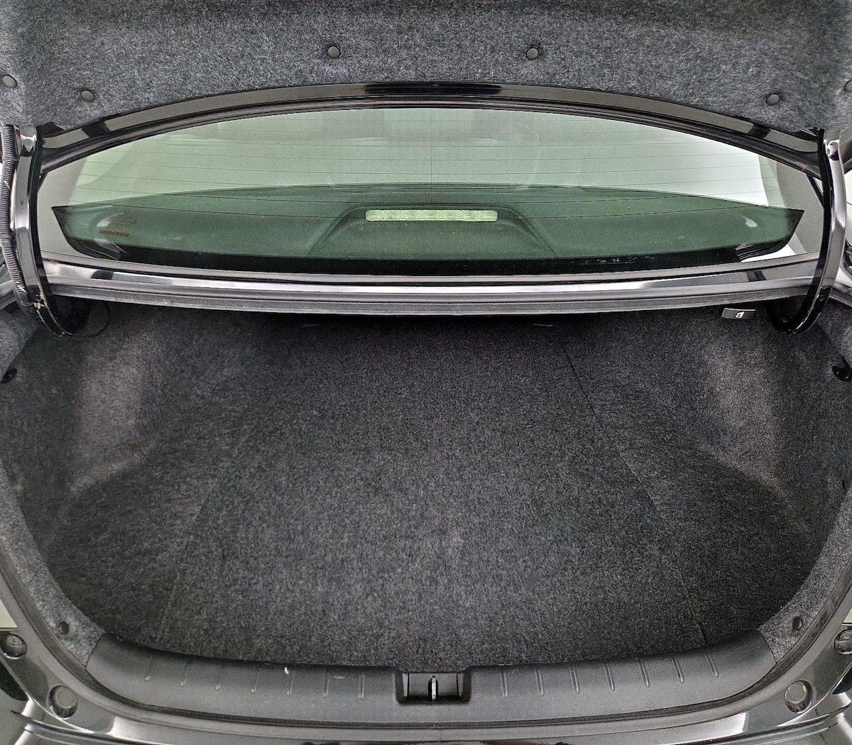 Trunk/Cargo (Seats Up)