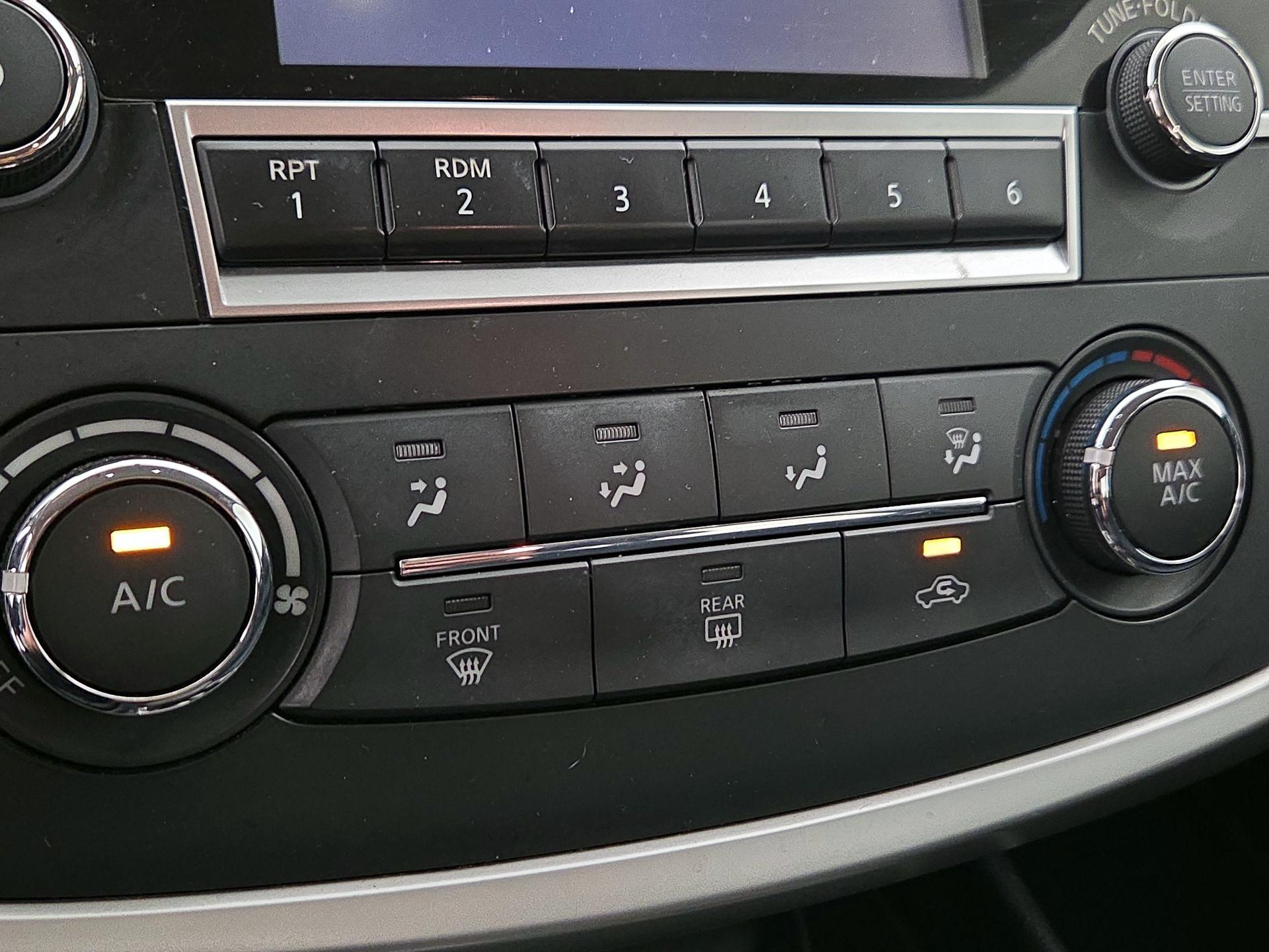 Thumbnail: 2016 Nissan Altima - 16