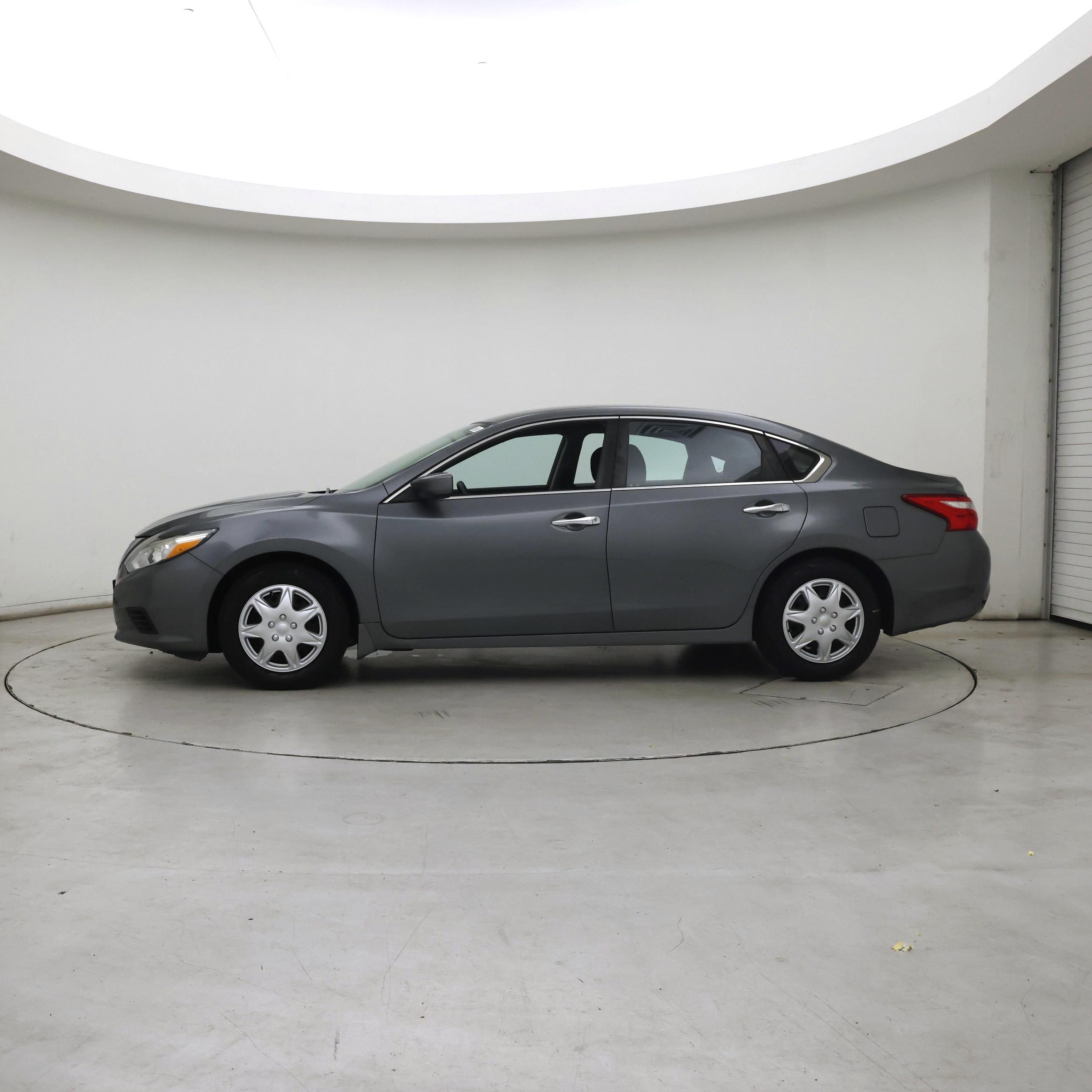 Thumbnail: 2016 Nissan Altima - 3