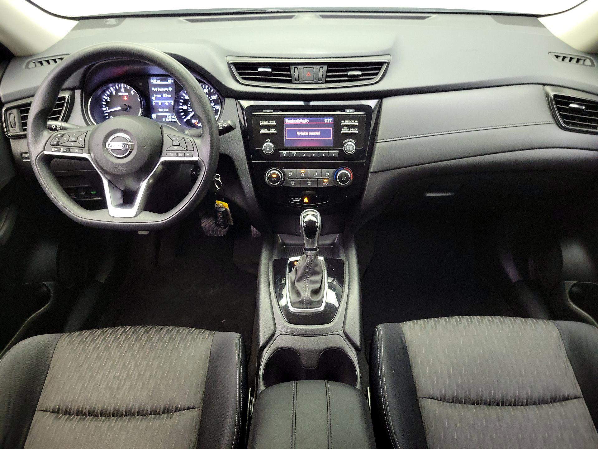 Thumbnail: 2017 Nissan Rogue - 9