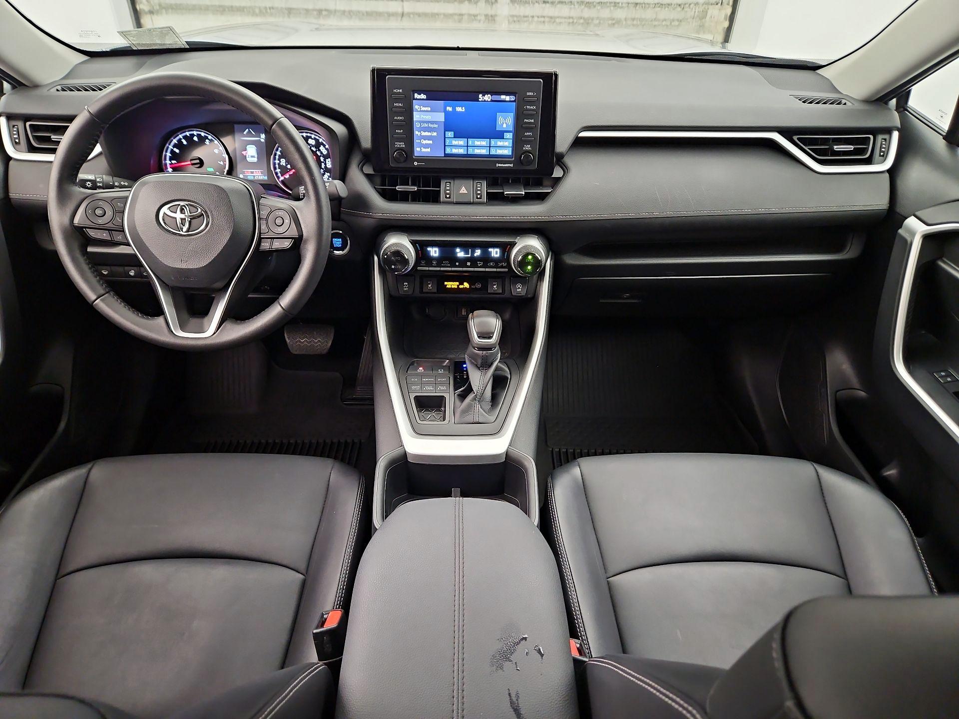 Thumbnail: 2022 Toyota RAV4 - 9