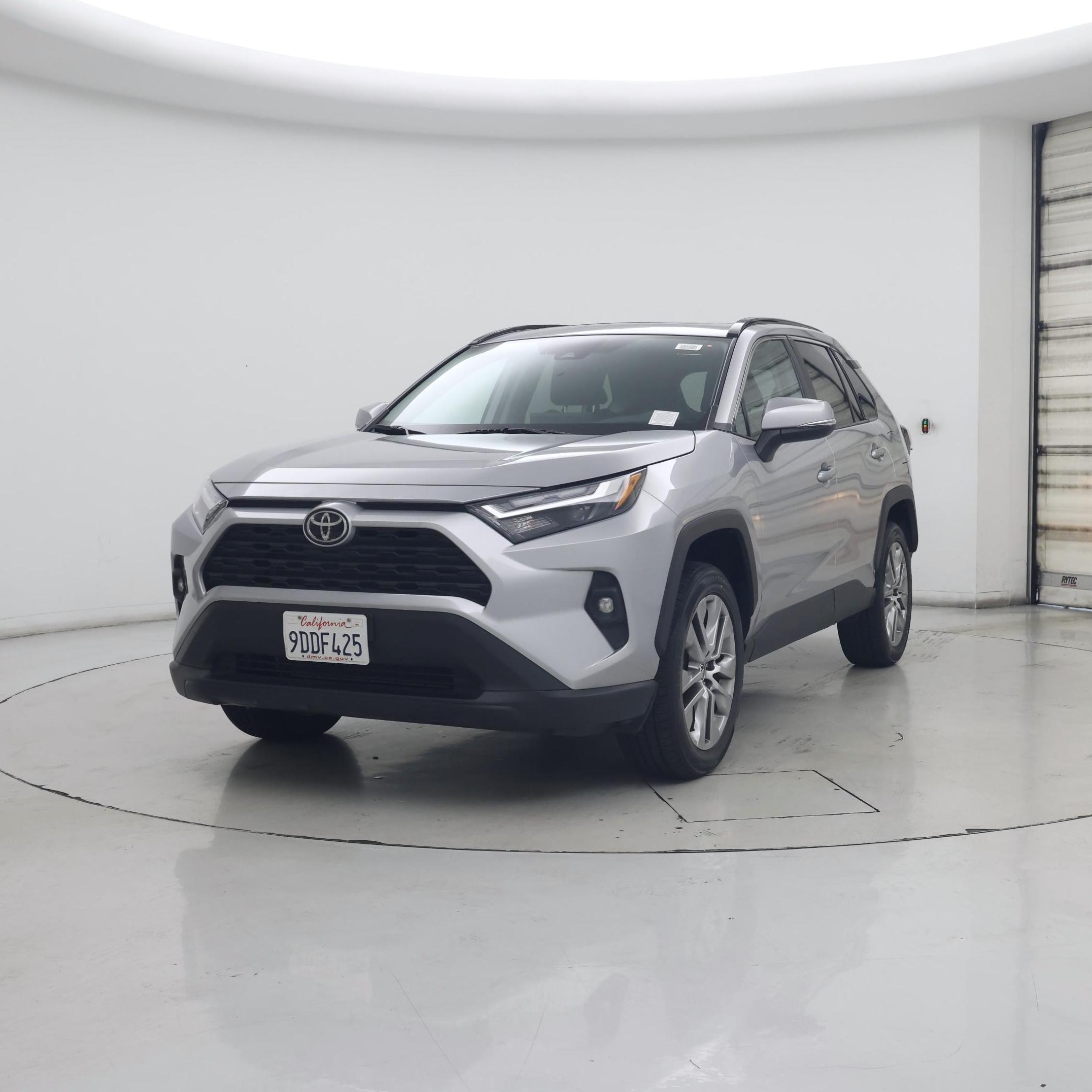Thumbnail: 2022 Toyota RAV4 - 4