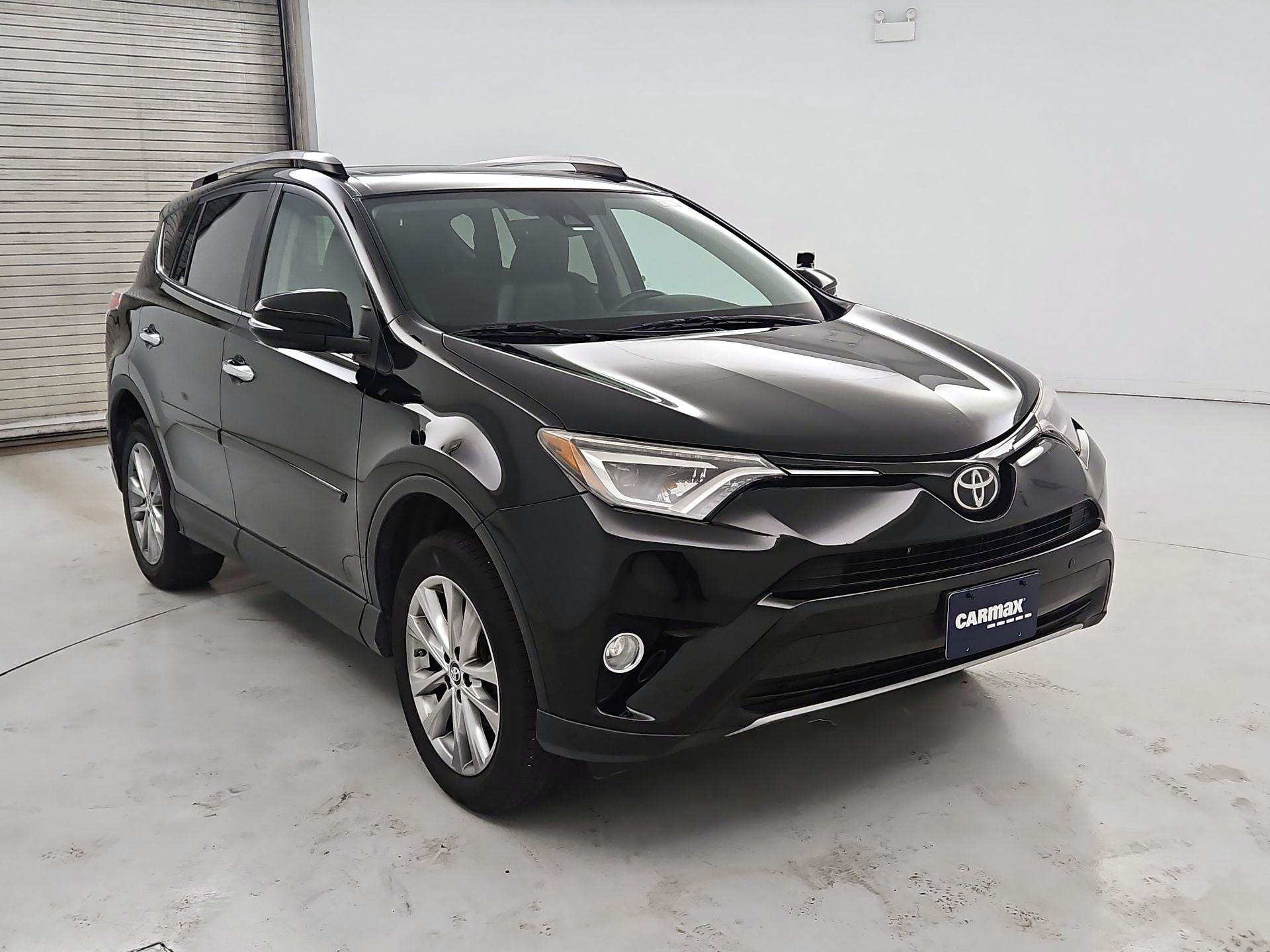 Thumbnail: 2017 Toyota RAV4 - 1