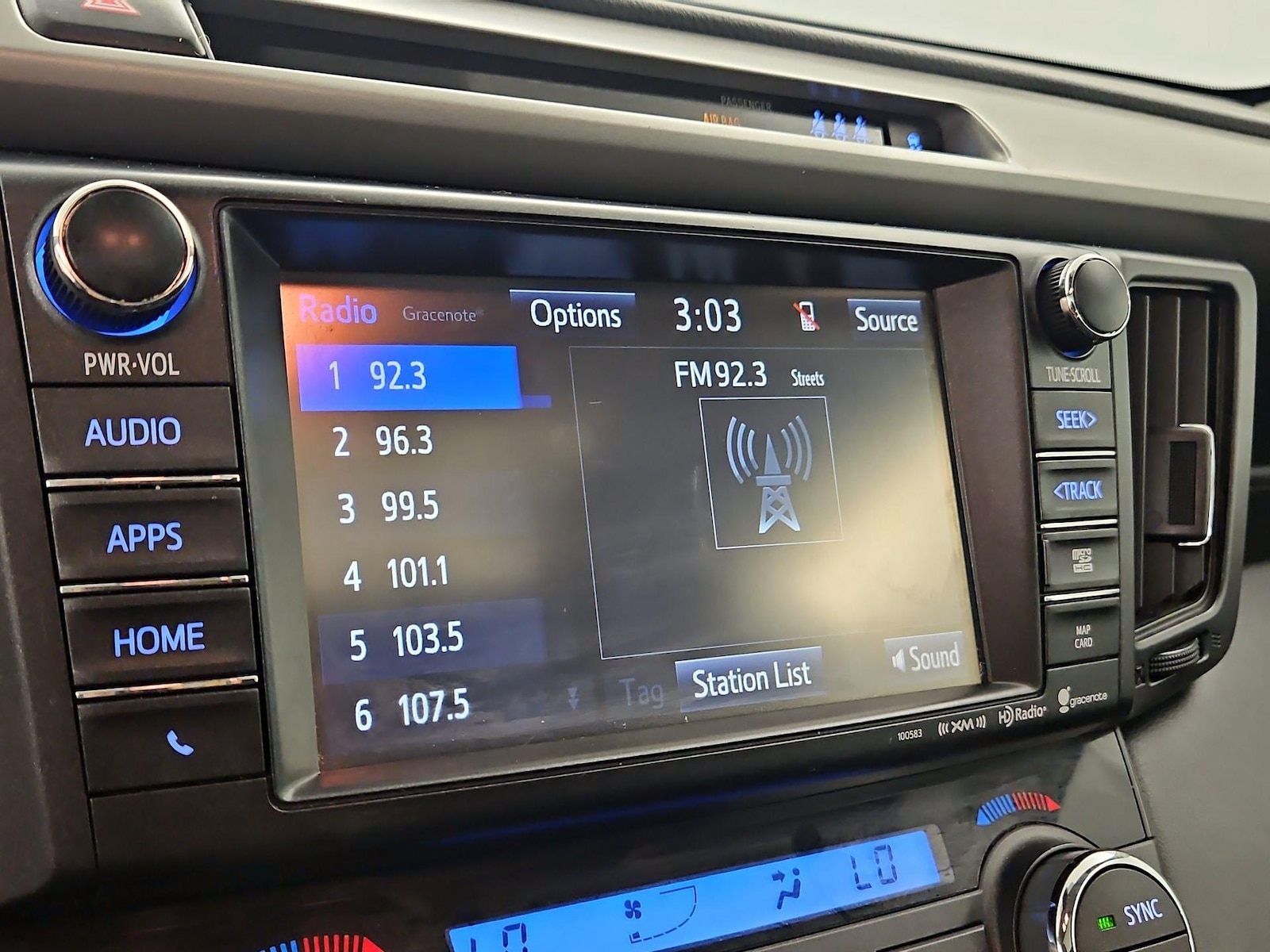 2017 Toyota RAV4 Limited - Photo 15
