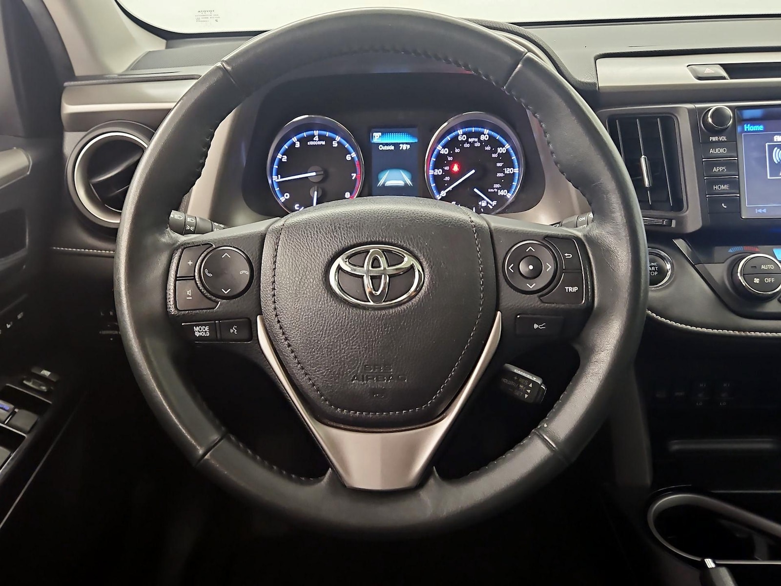 2017 Toyota RAV4 Limited - Photo 9