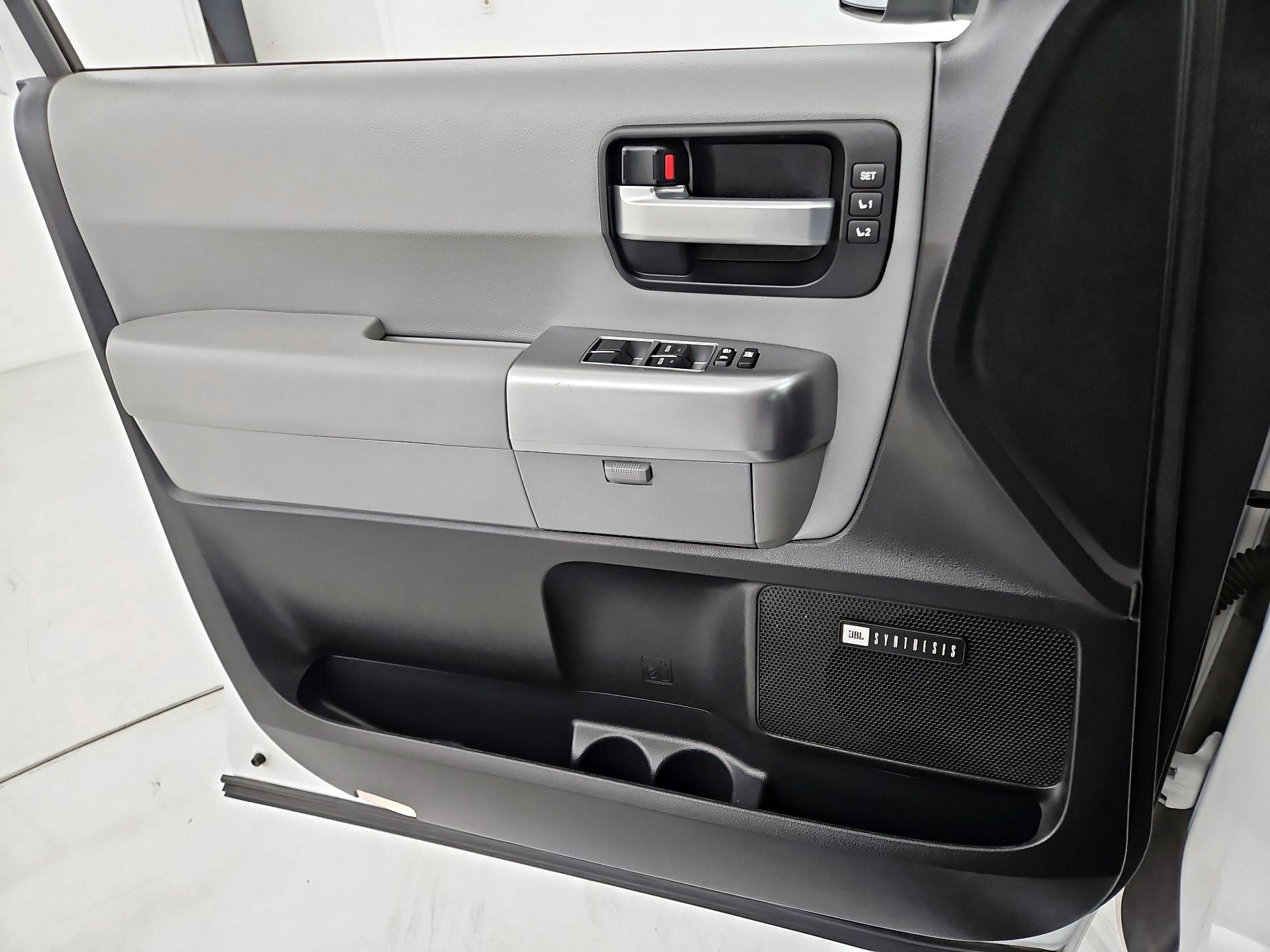 Thumbnail: 2019 Toyota Sequoia - 12