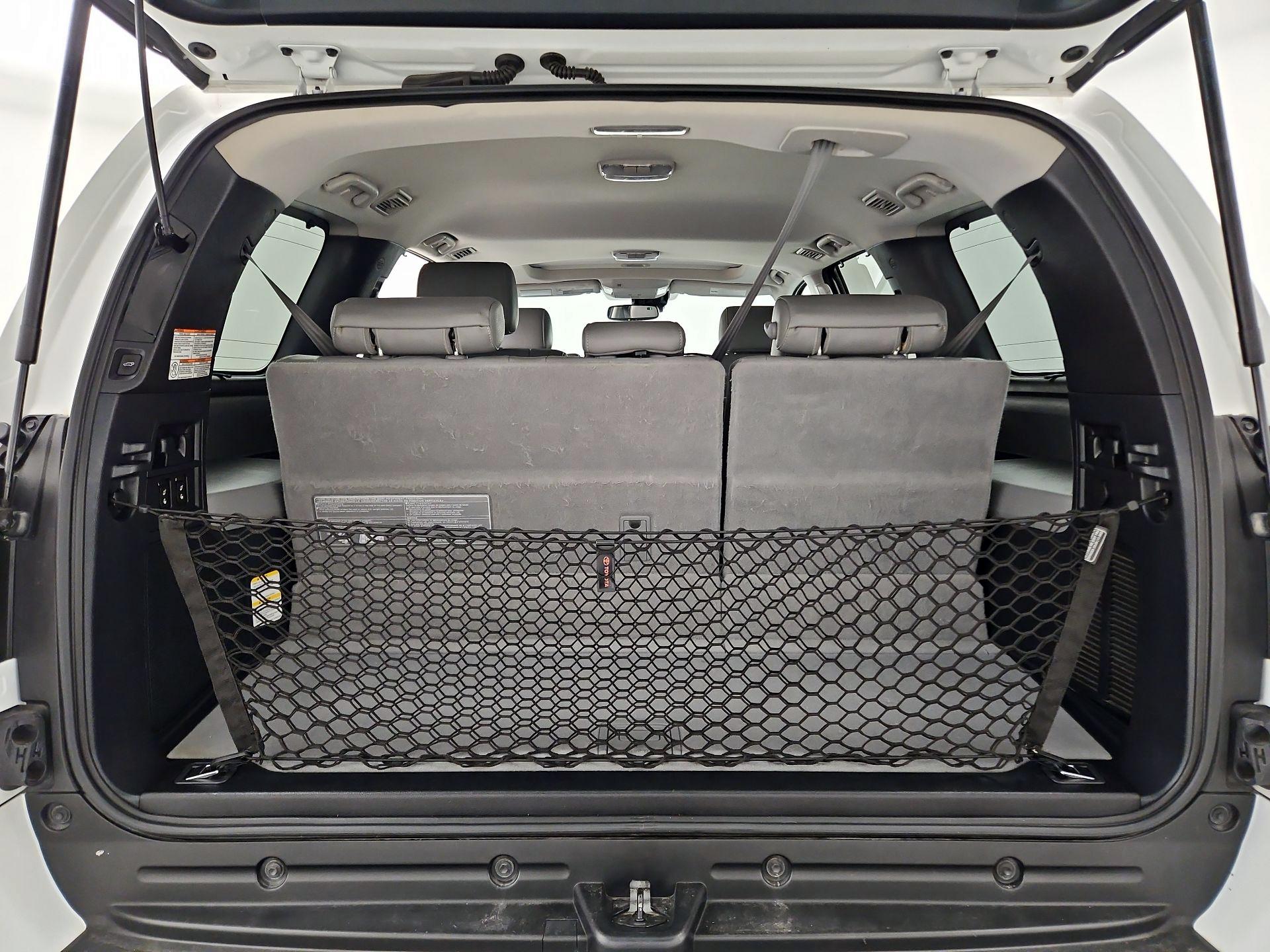 Thumbnail: 2019 Toyota Sequoia - 17