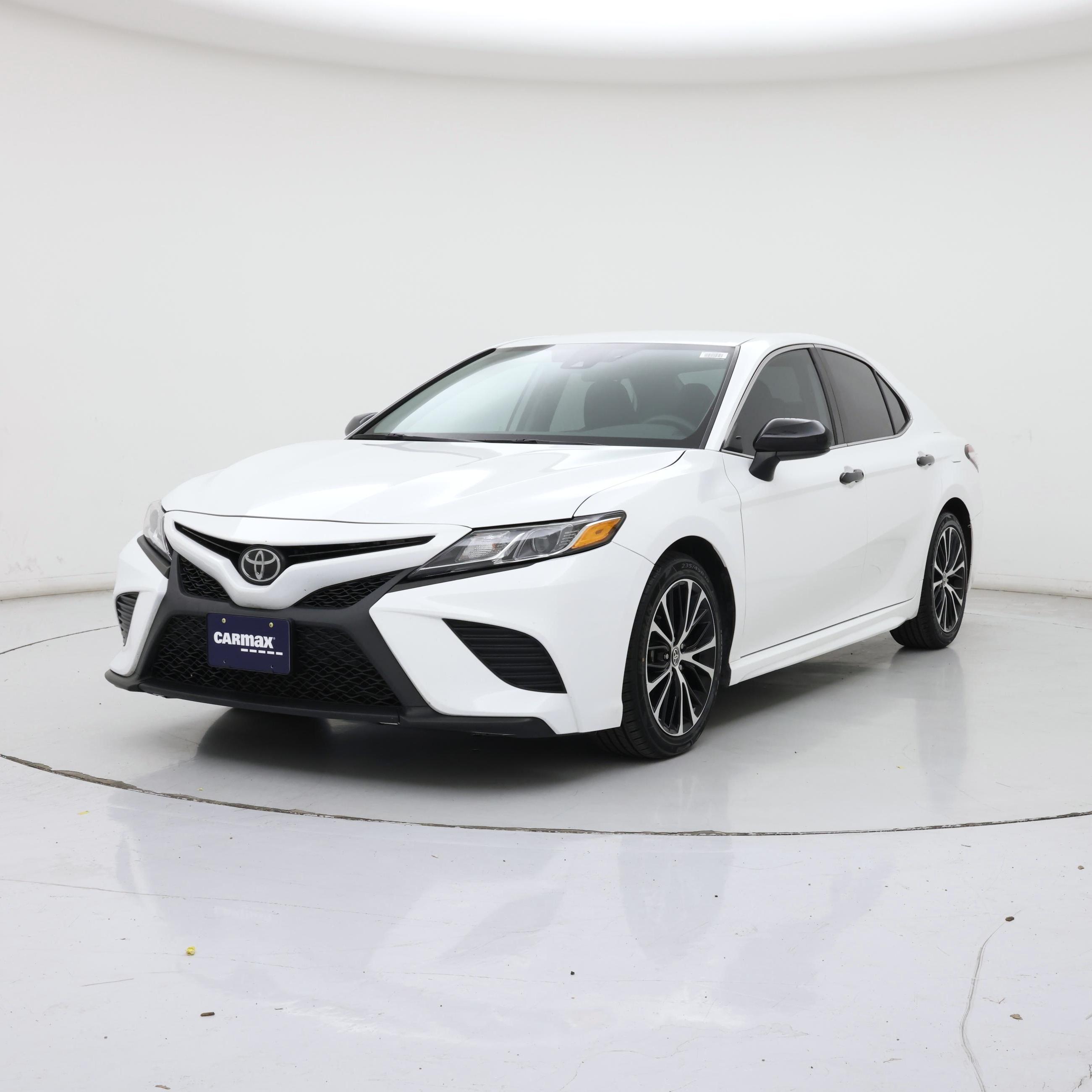 Thumbnail: 2020 Toyota Camry - 4