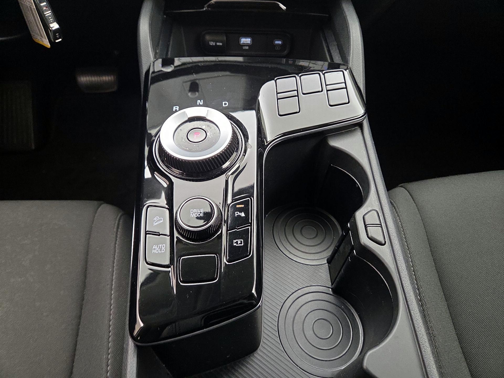 Thumbnail: 2024 Kia Sportage - 17