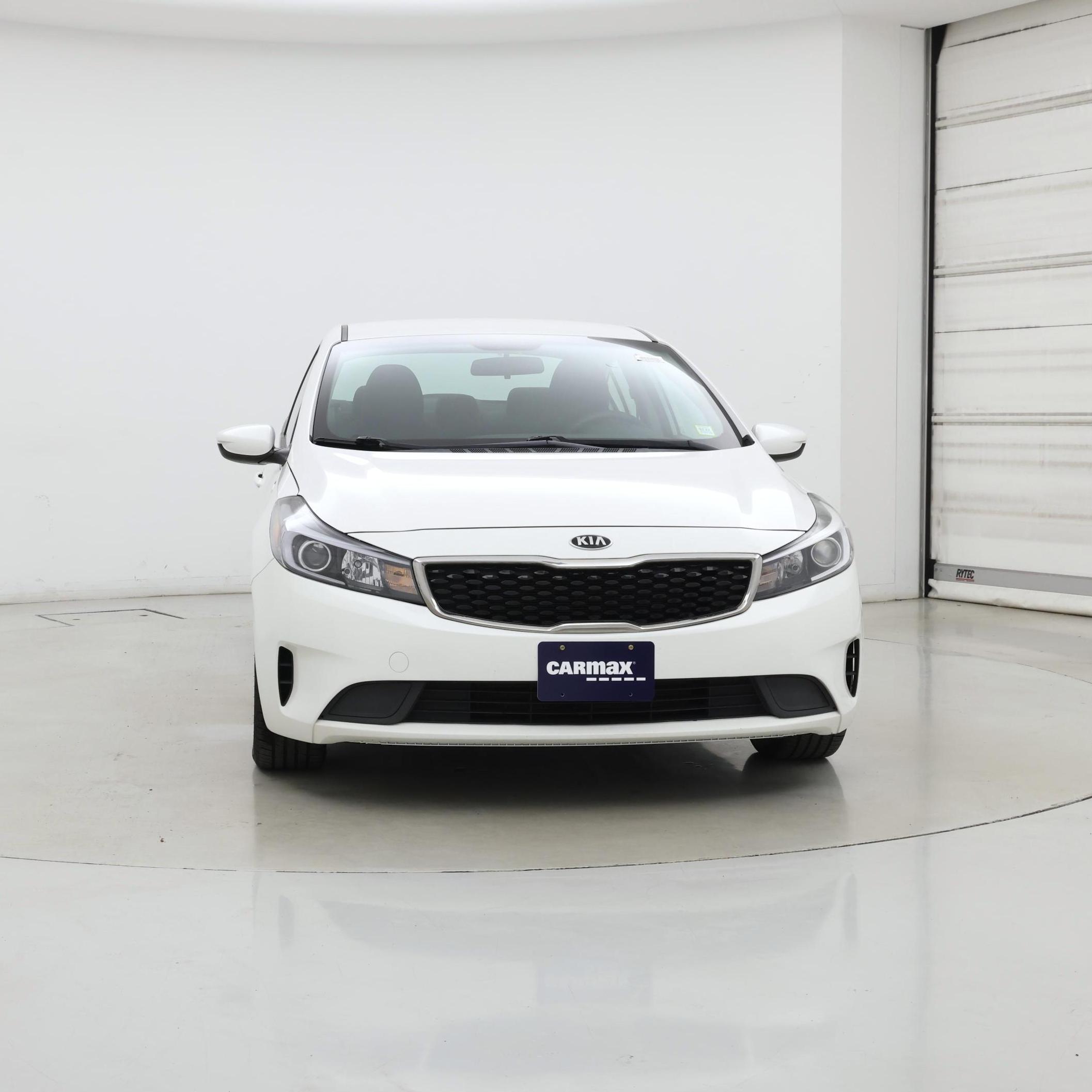 Thumbnail: 2017 Kia Forte - 5