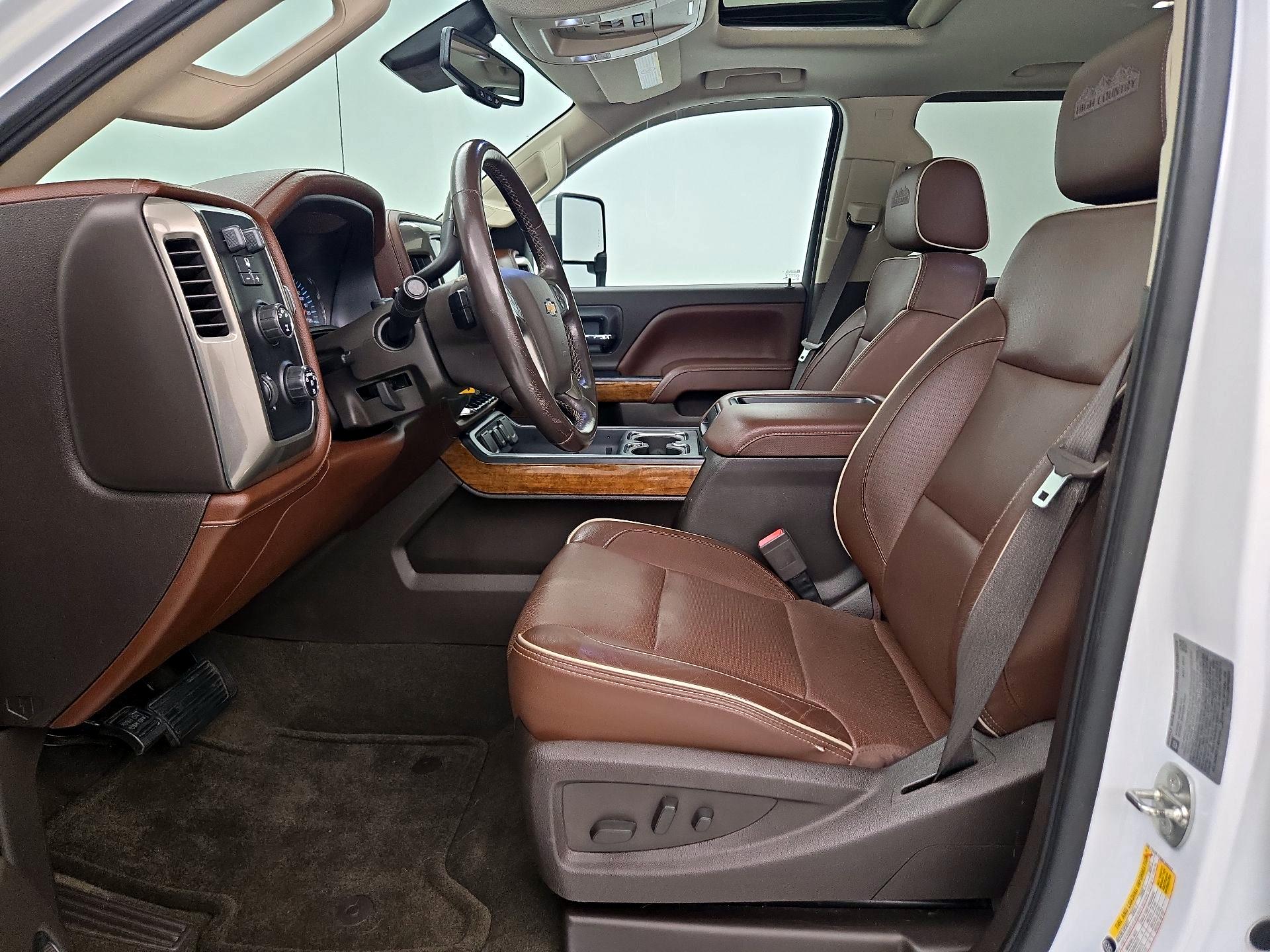 Thumbnail: 2015 Chevrolet Silverado 3500 - 11