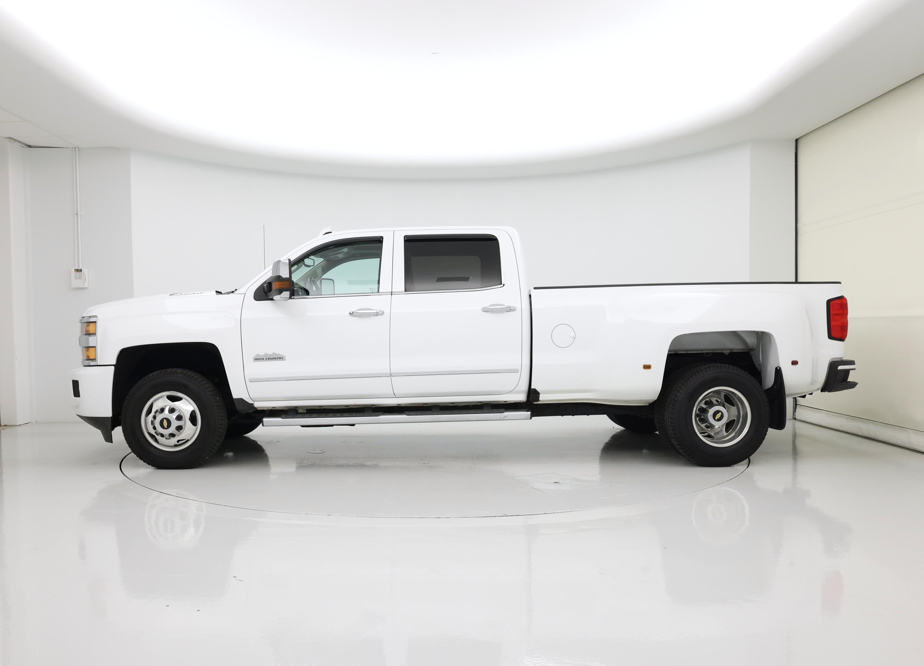 Thumbnail: 2015 Chevrolet Silverado 3500 - 3