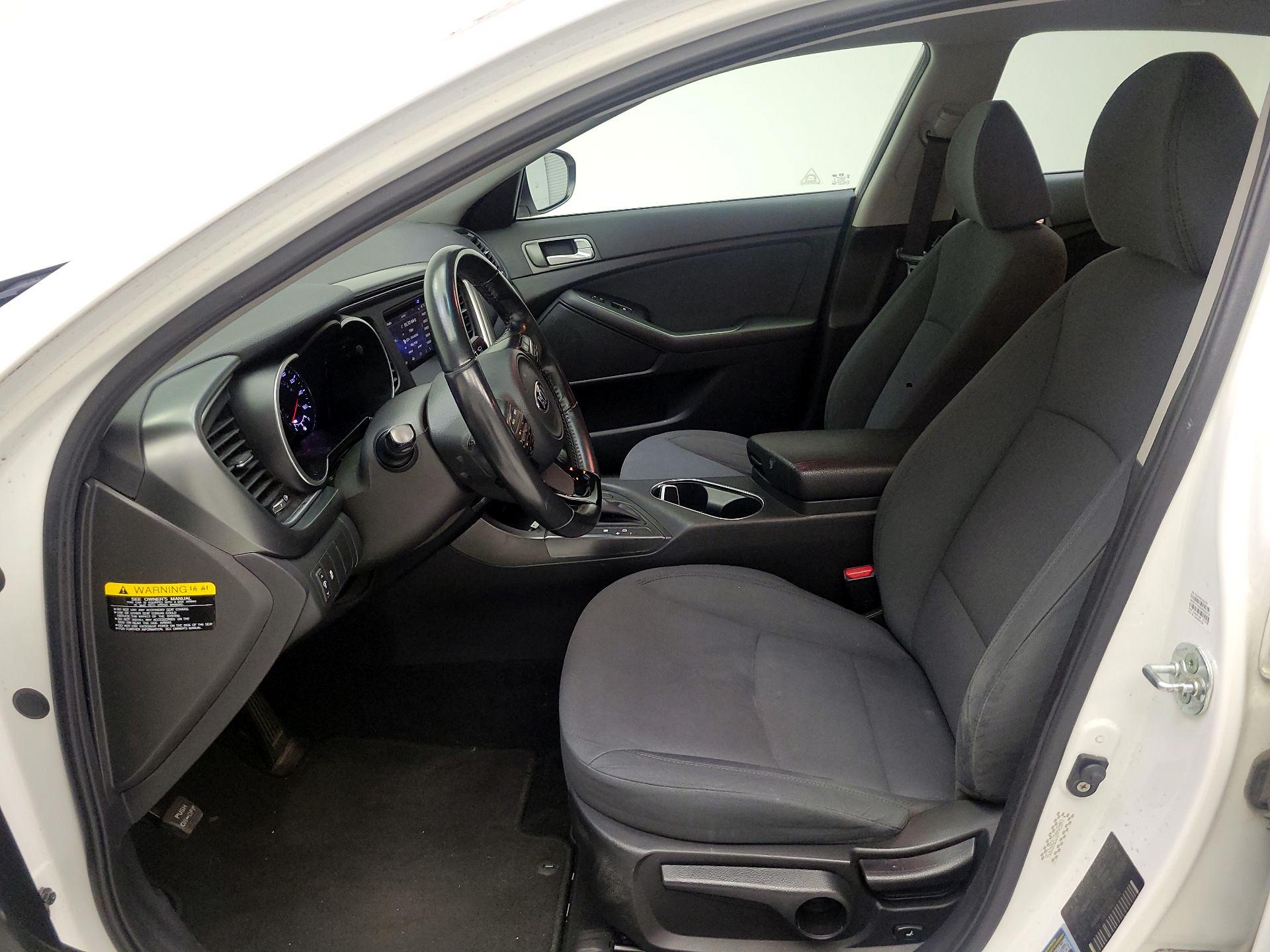 Thumbnail: 2016 Kia Optima - 11