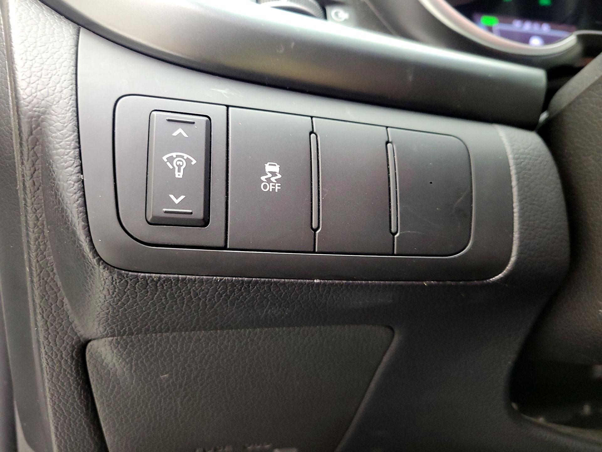 Thumbnail: 2016 Kia Optima - 13