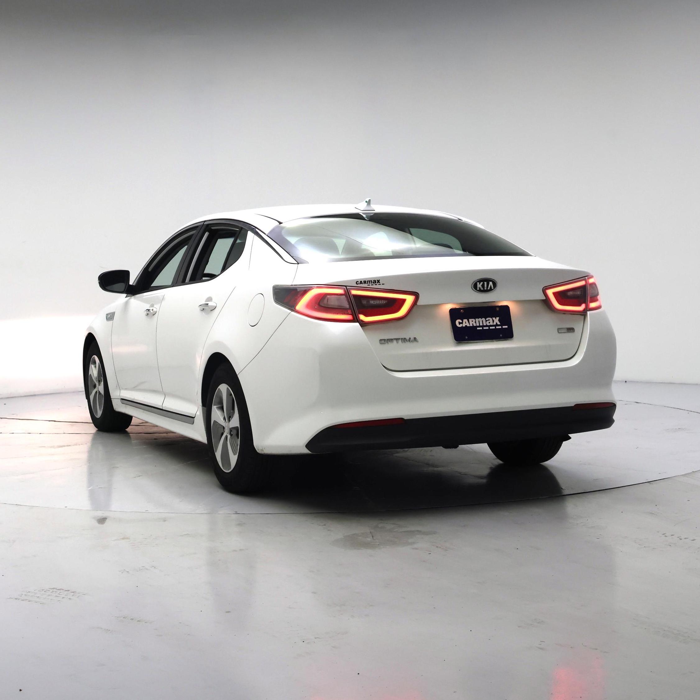 Thumbnail: 2016 Kia Optima - 2
