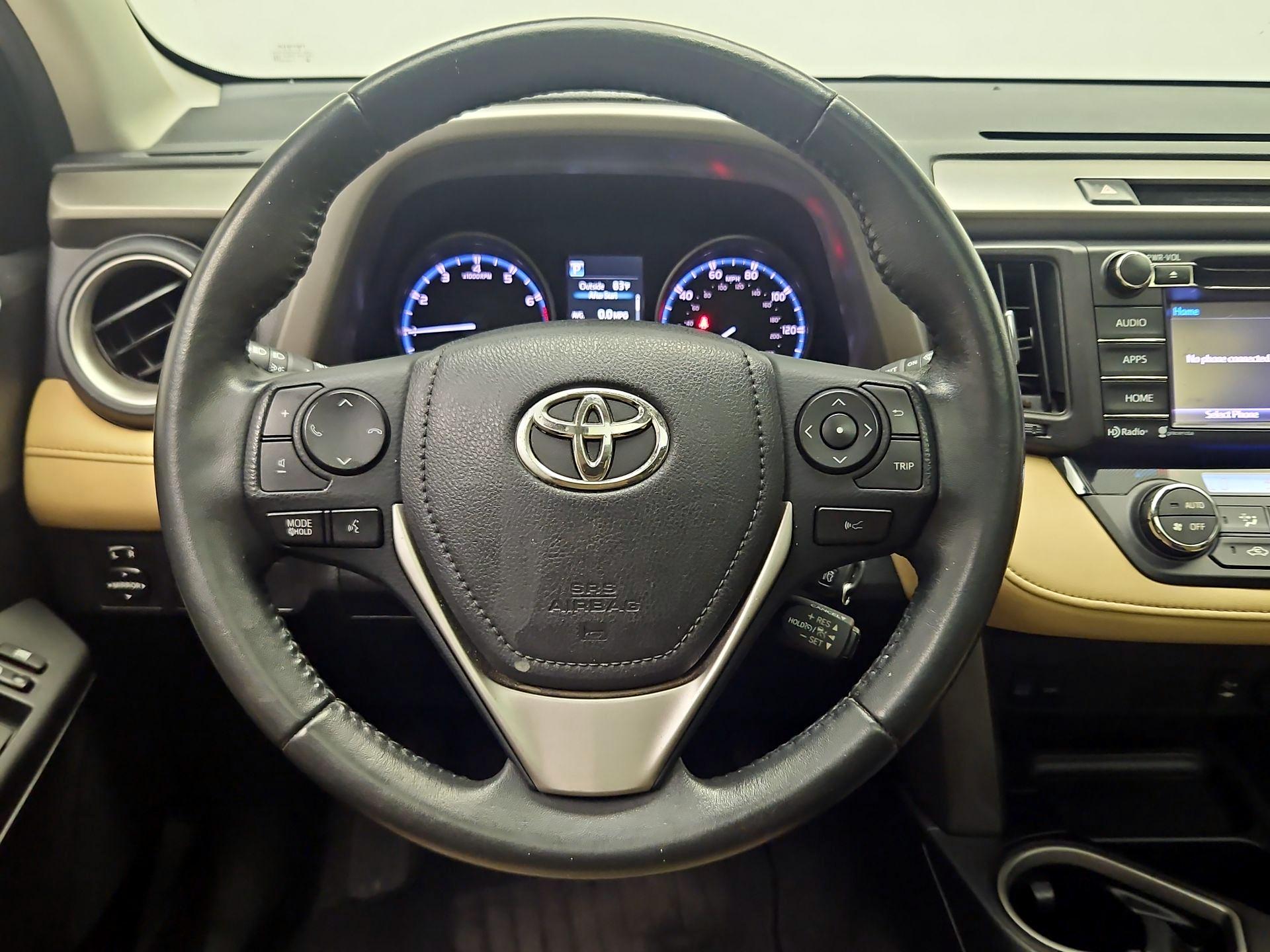 Thumbnail: 2017 Toyota RAV4 - 10