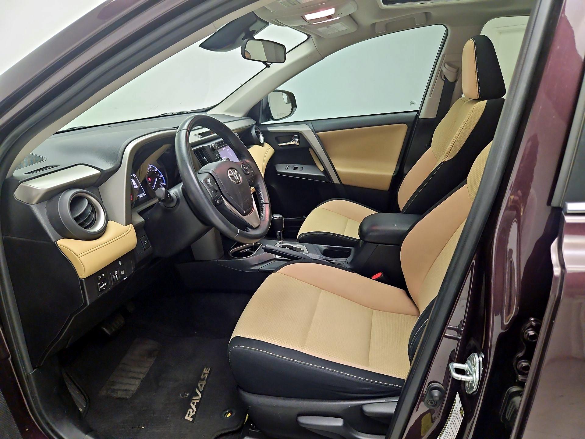 Thumbnail: 2017 Toyota RAV4 - 11