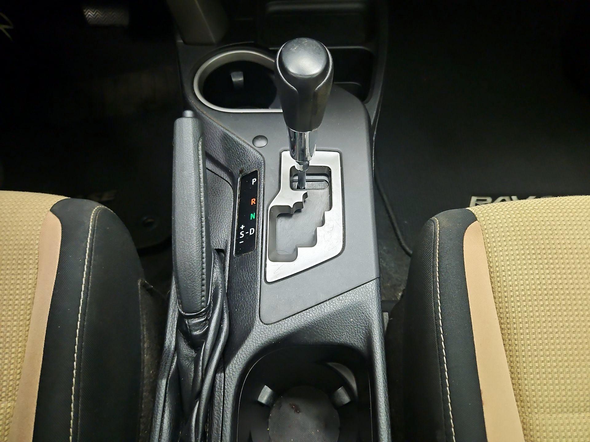 Thumbnail: 2017 Toyota RAV4 - 17