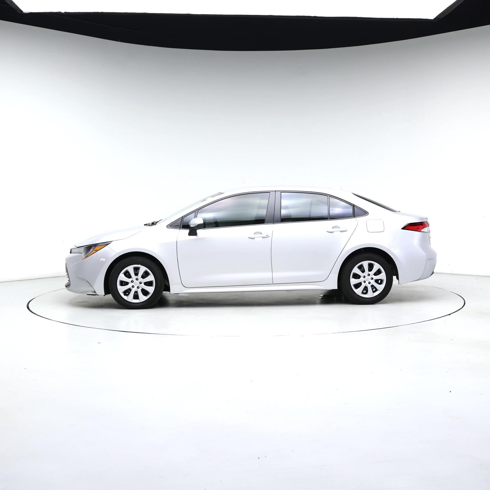 Thumbnail: 2025 Toyota Corolla - 3