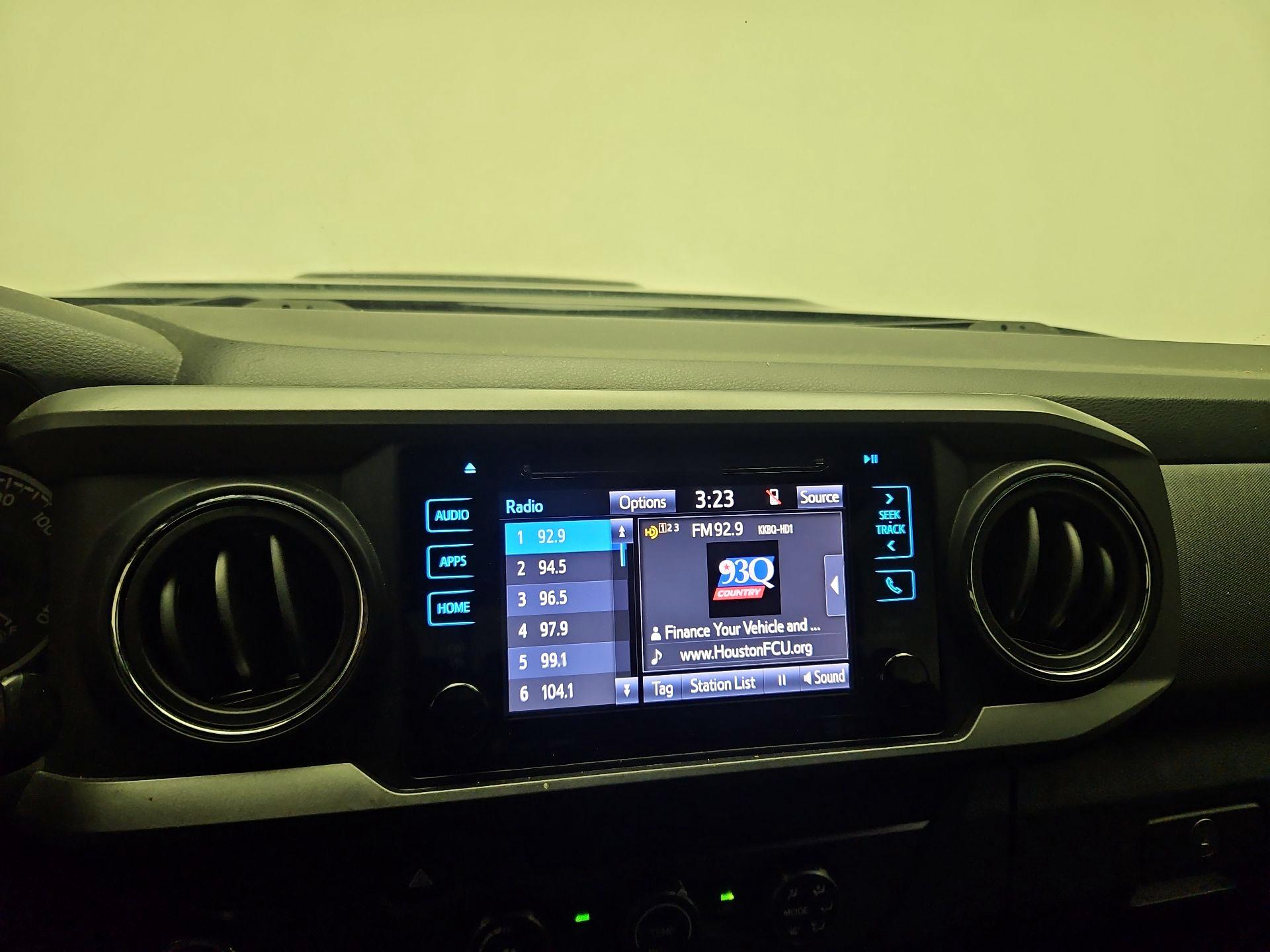 Thumbnail: 2019 Toyota Tacoma - 14