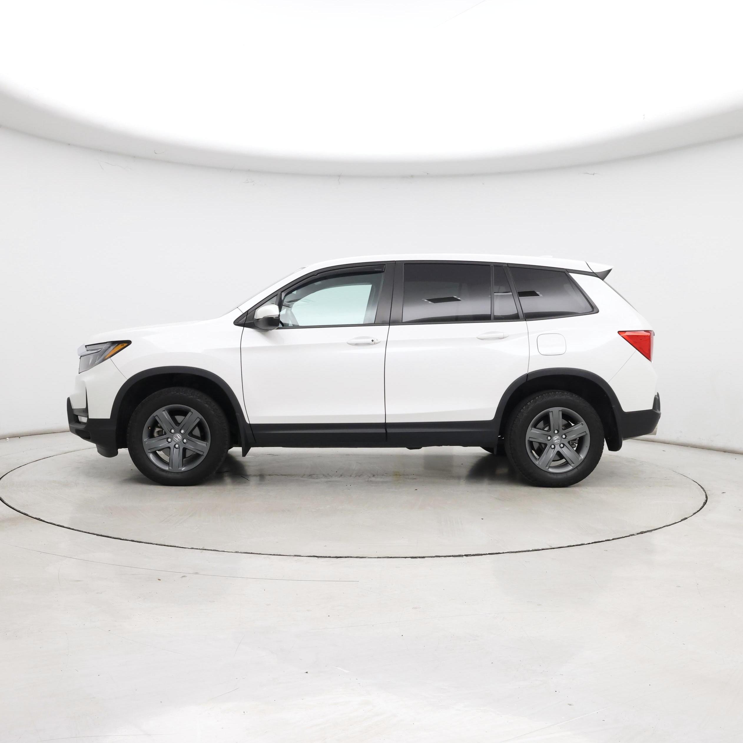 Thumbnail: 2023 Honda Passport - 3