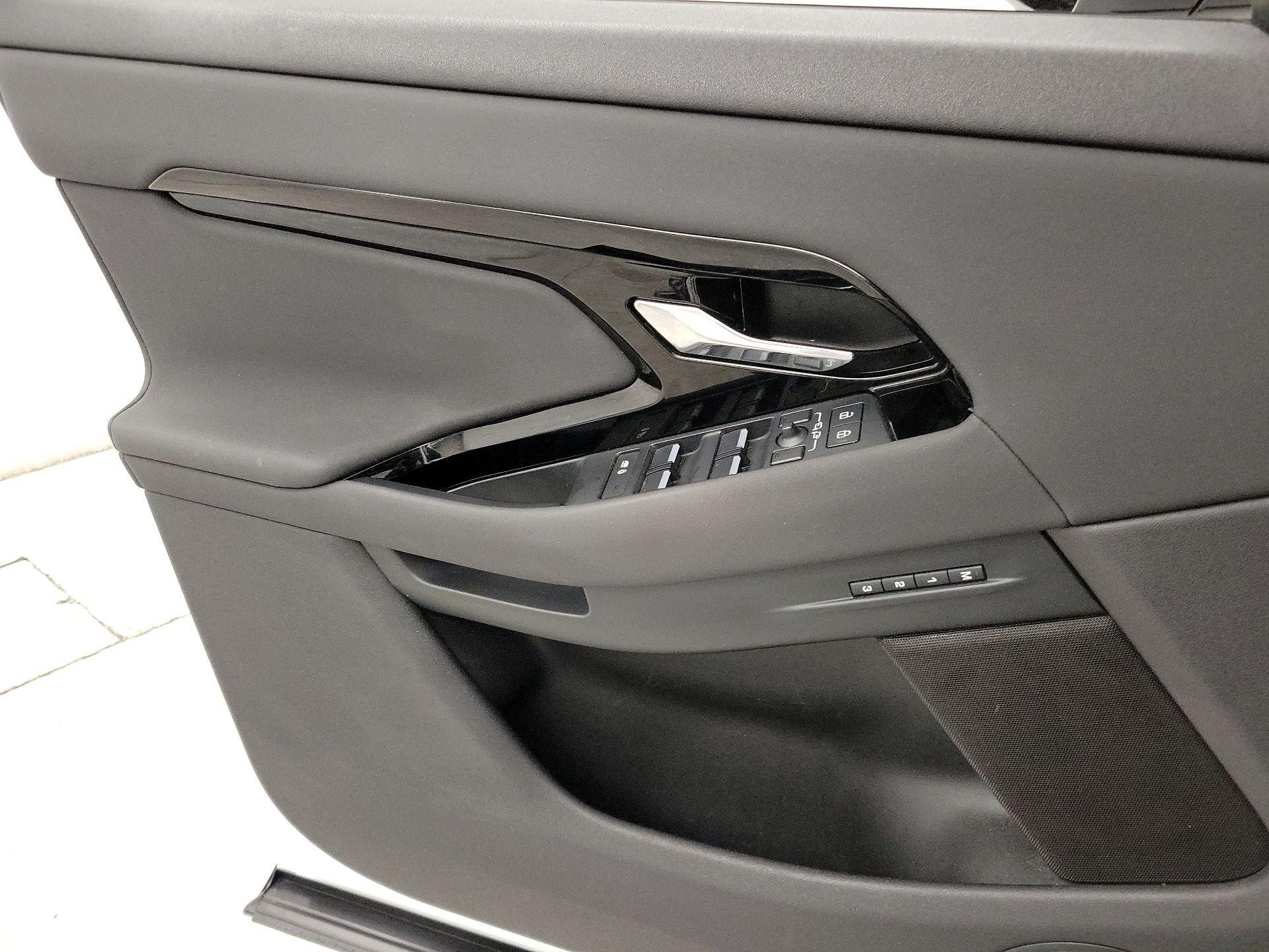 Thumbnail: 2024 Land Rover Range Rover Evoque - 12