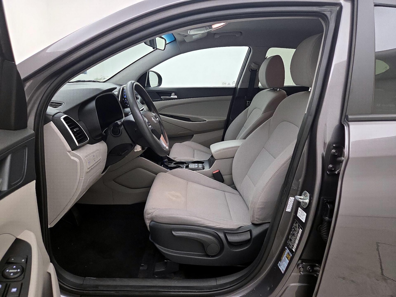 2020 Hyundai Tucson SE - Photo 12